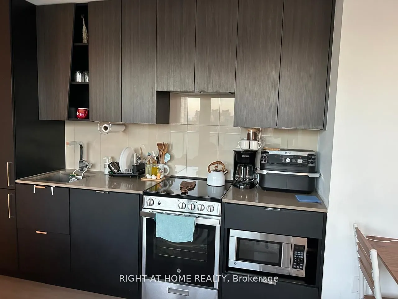 3883 Quartz Road, #1203