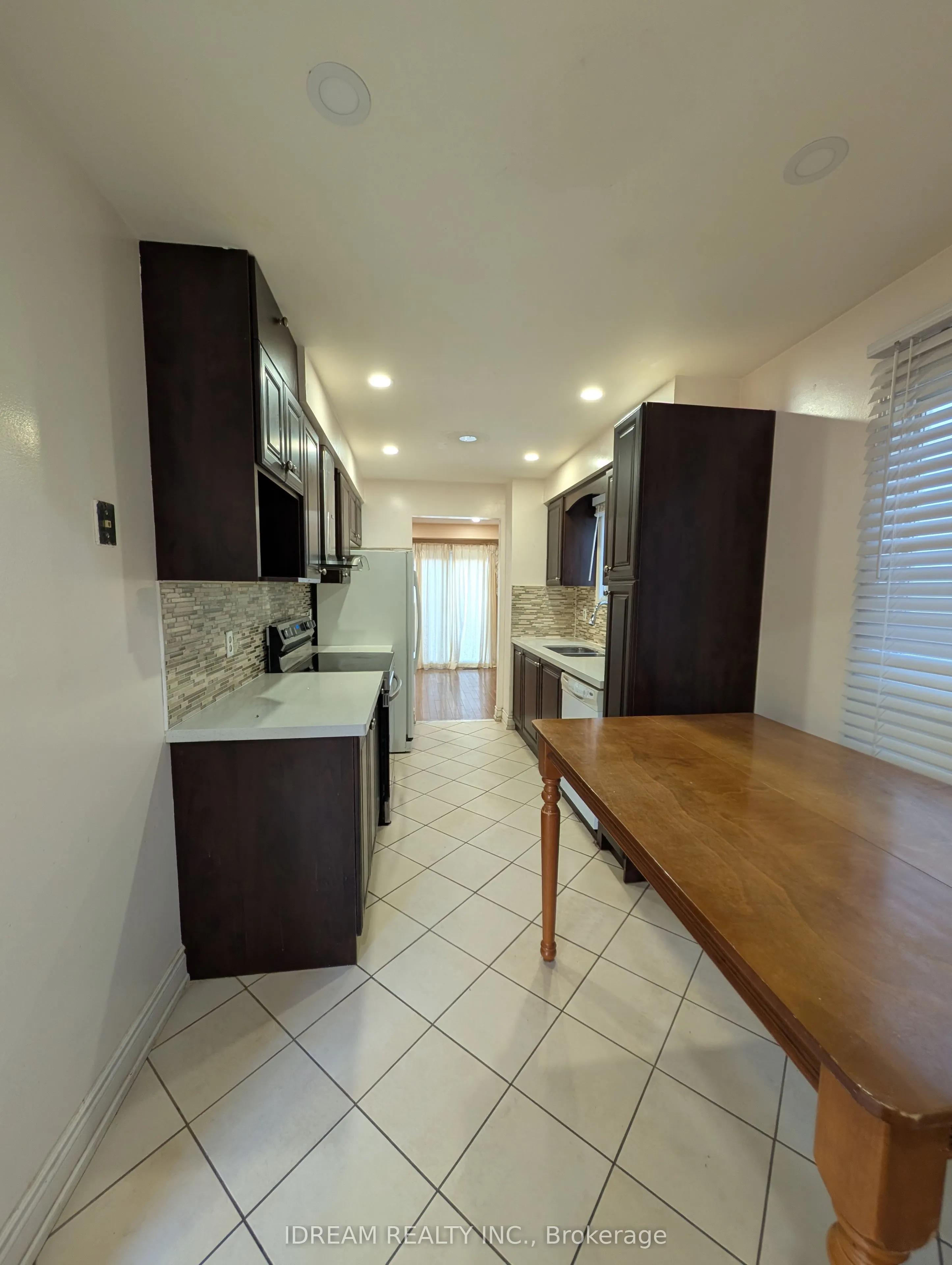 12 Saddlecreek Court, #Upper