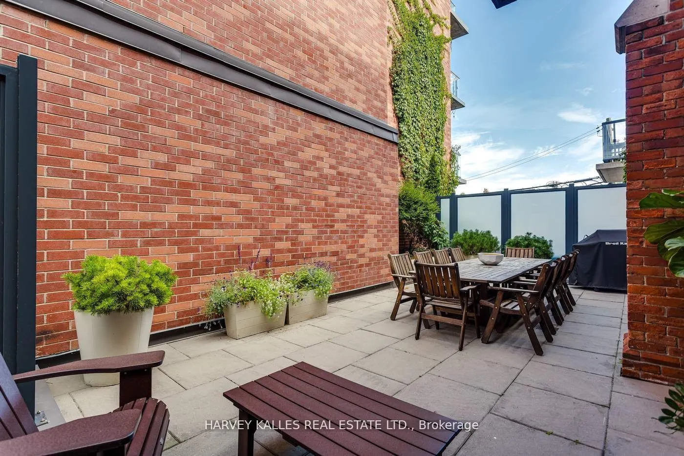 243 Perth Avenue, #C-105