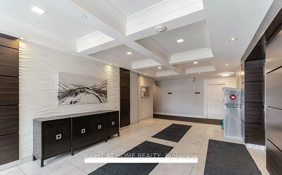 630 Sauve Street, #422