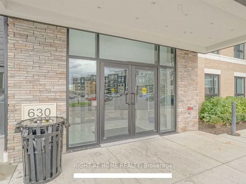 630 Sauve Street, #422