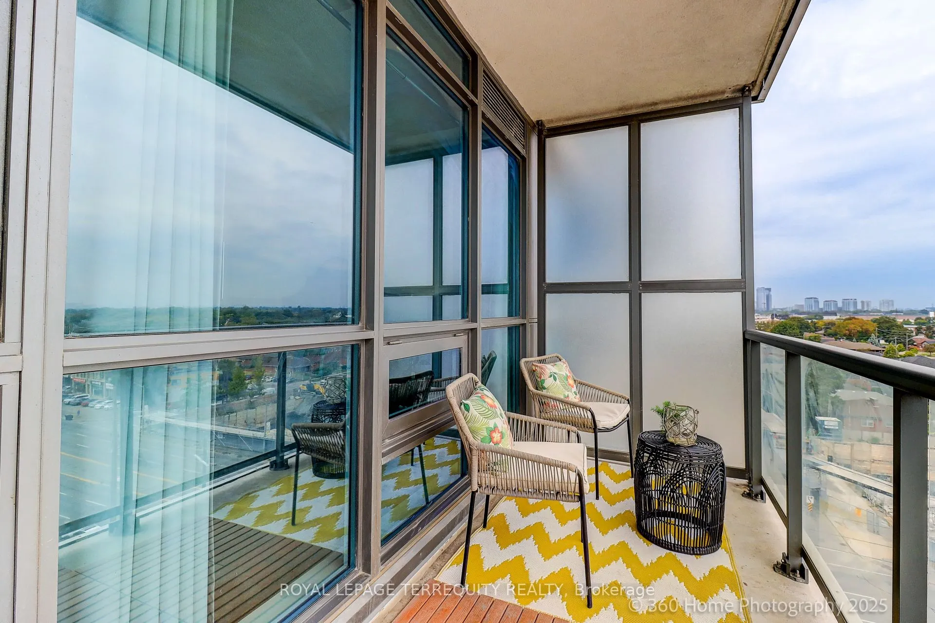 1185 The Queensway, #716