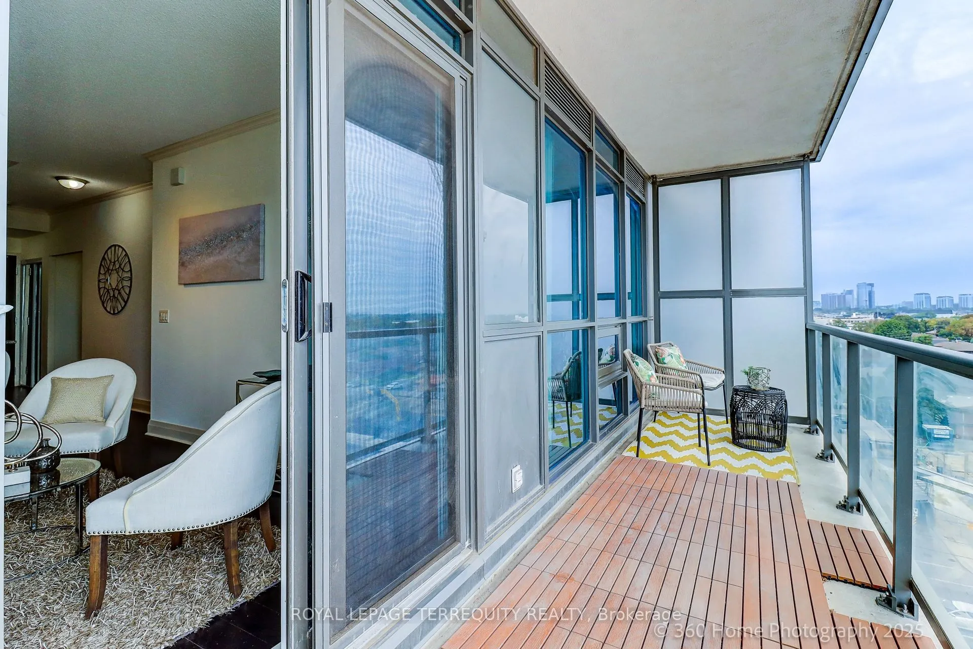 1185 The Queensway, #716