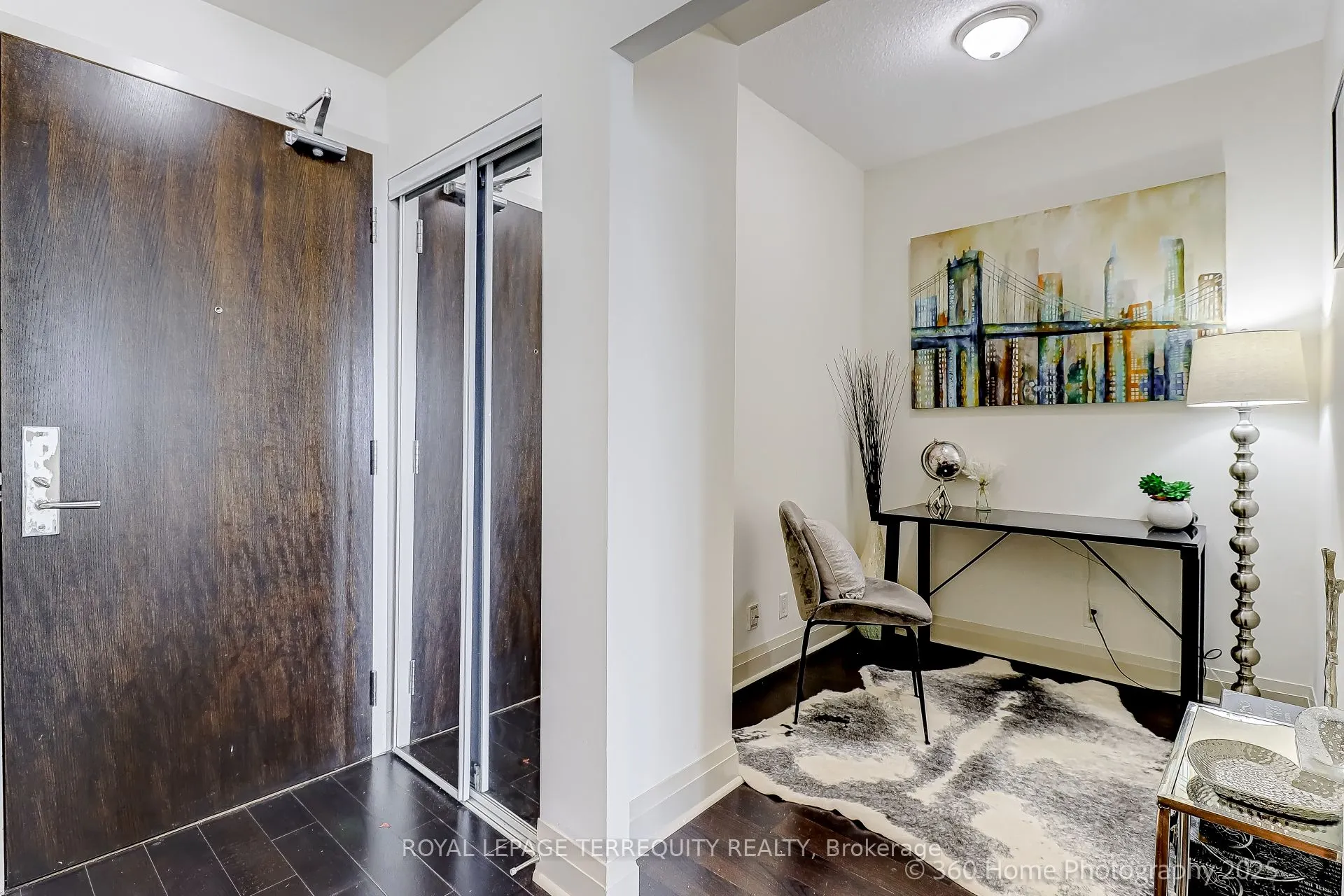 1185 The Queensway, #716
