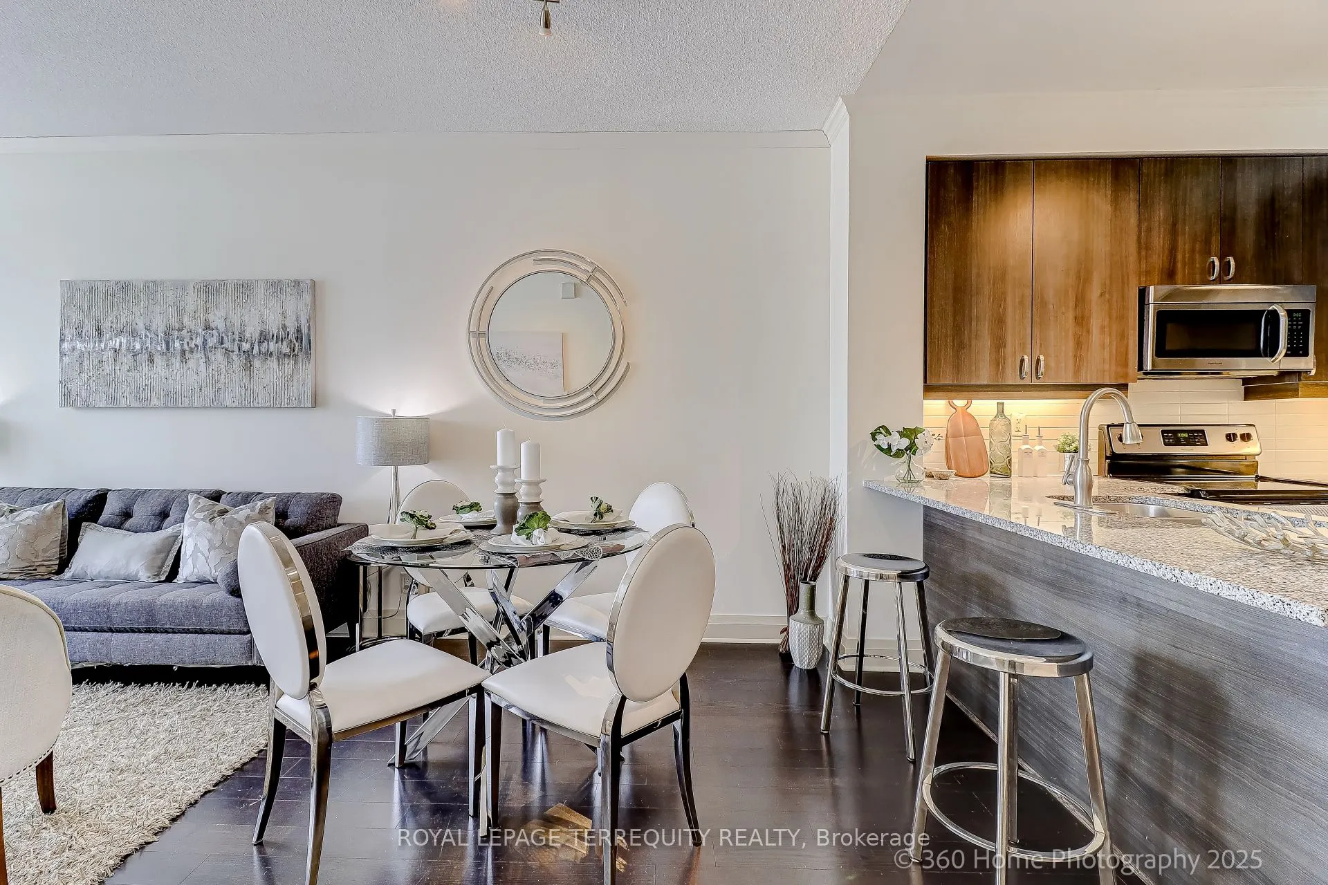 1185 The Queensway, #716
