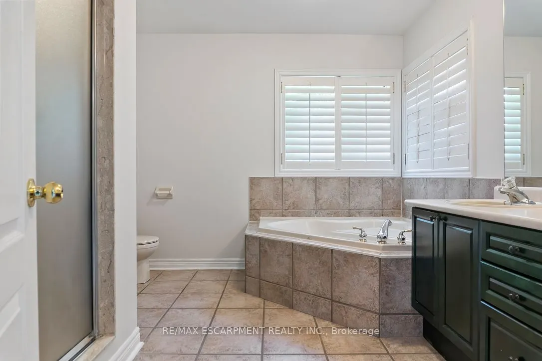 1146 Upper River Court