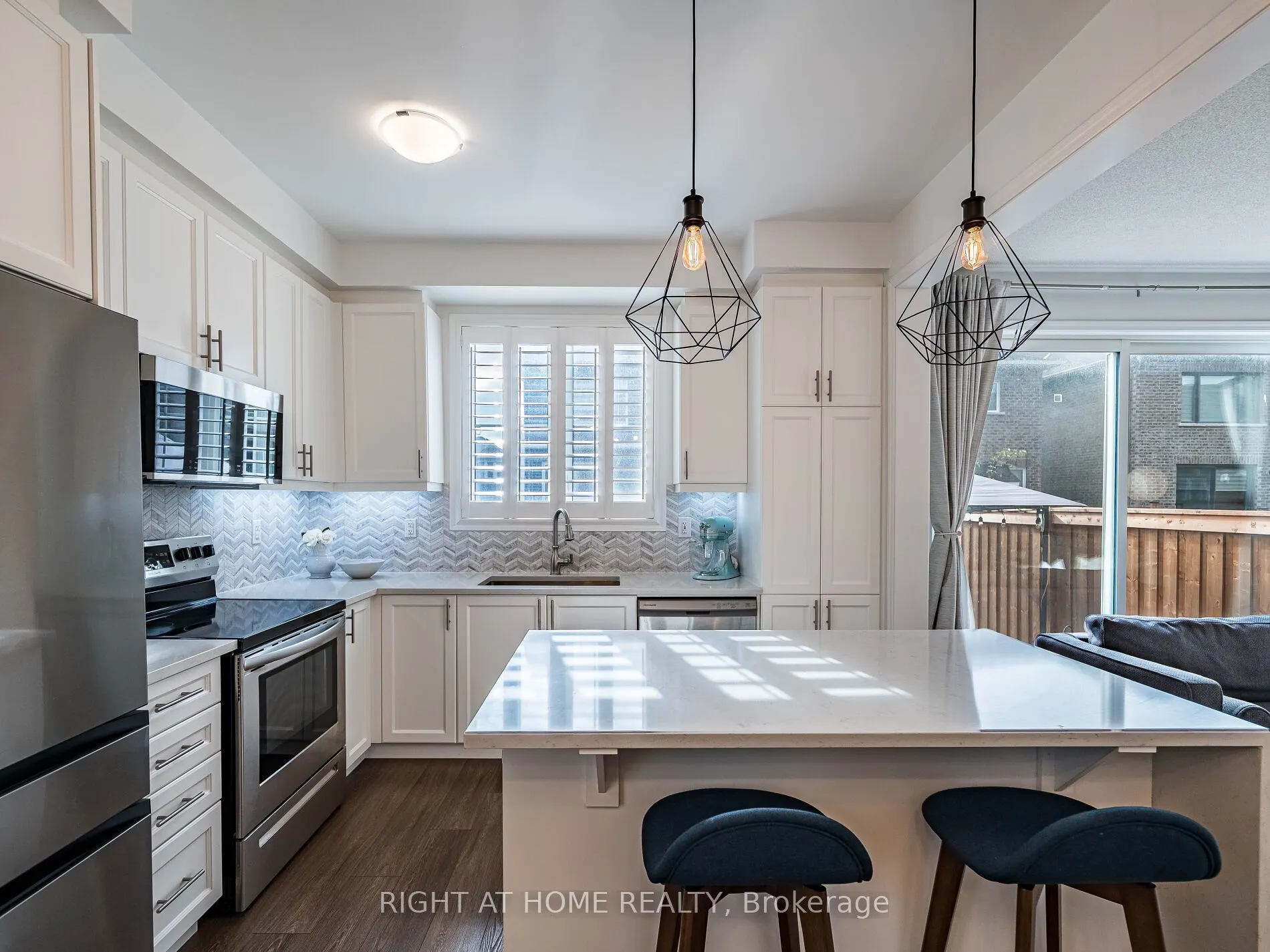 531 Bellflower Court