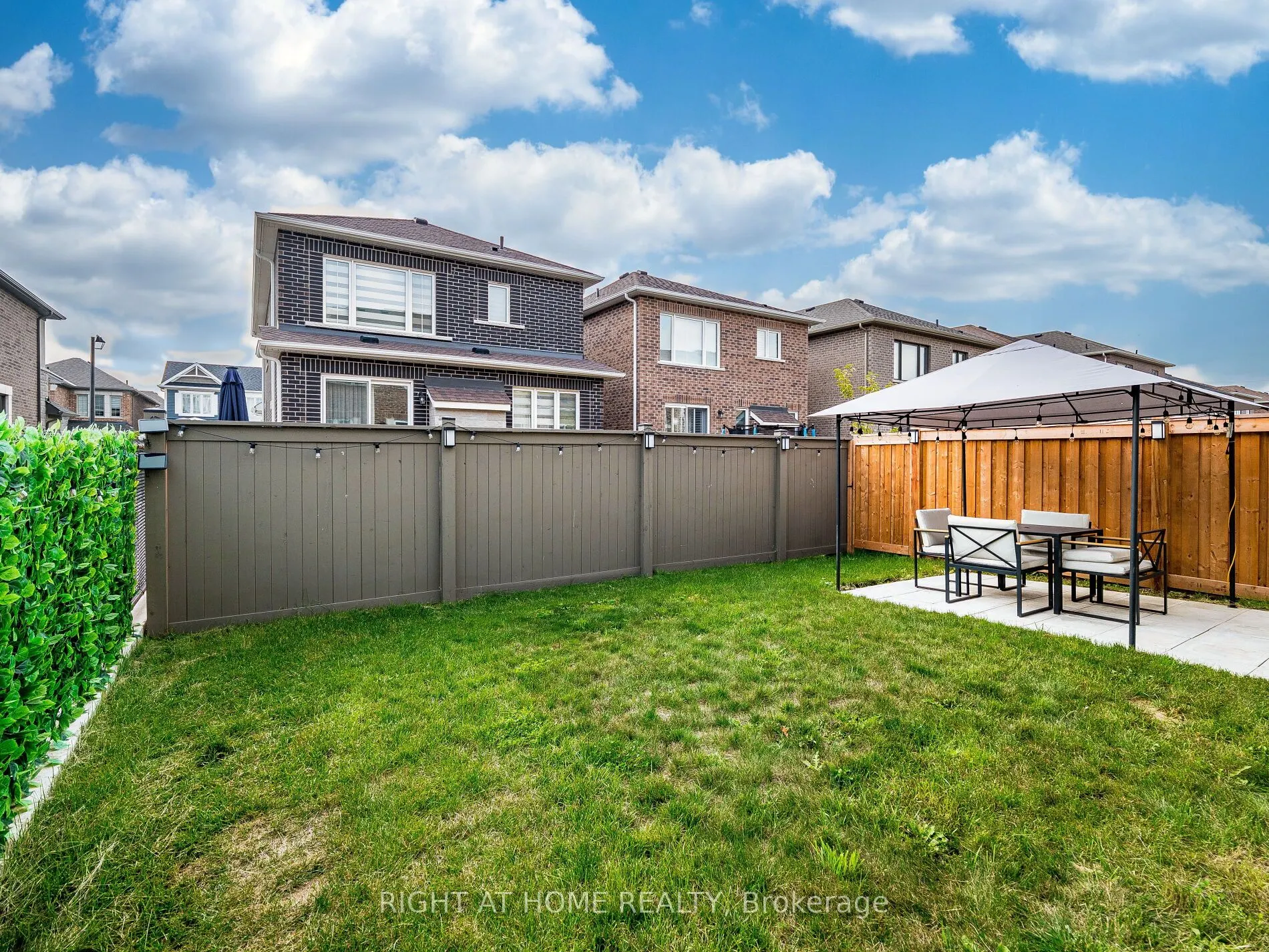 531 Bellflower Court