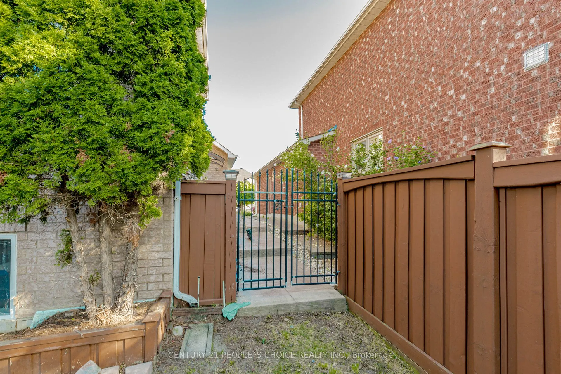 897 Bancroft Drive