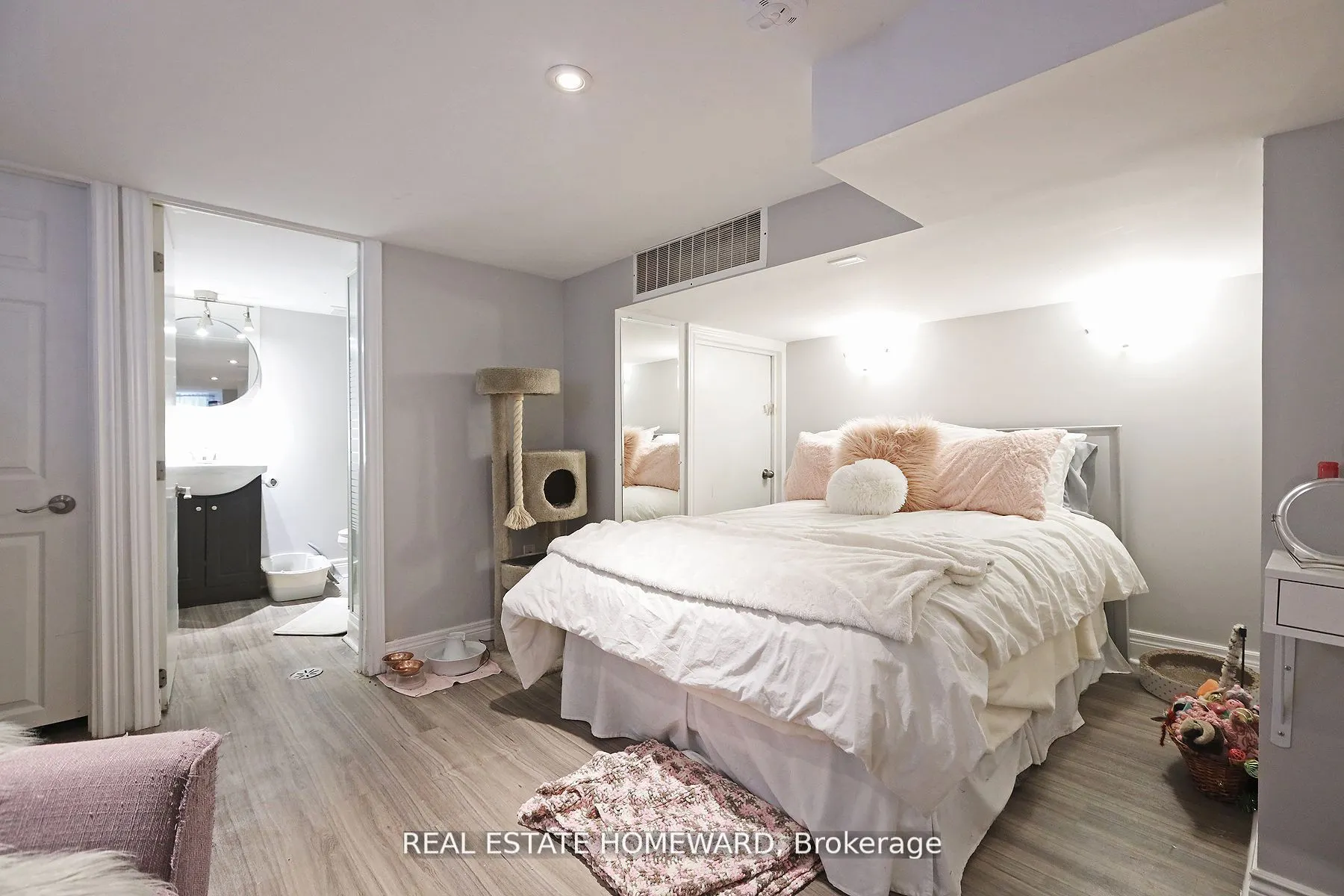156 Royal York Road
