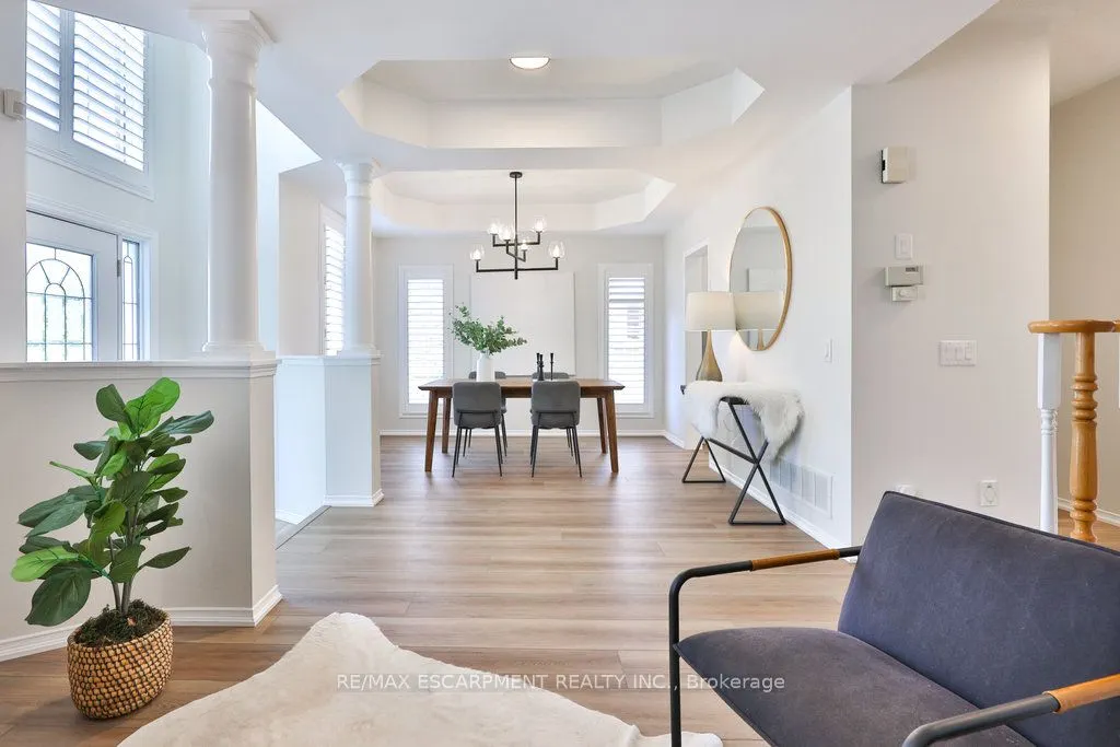 2588 CASTLE HILL Crescent
