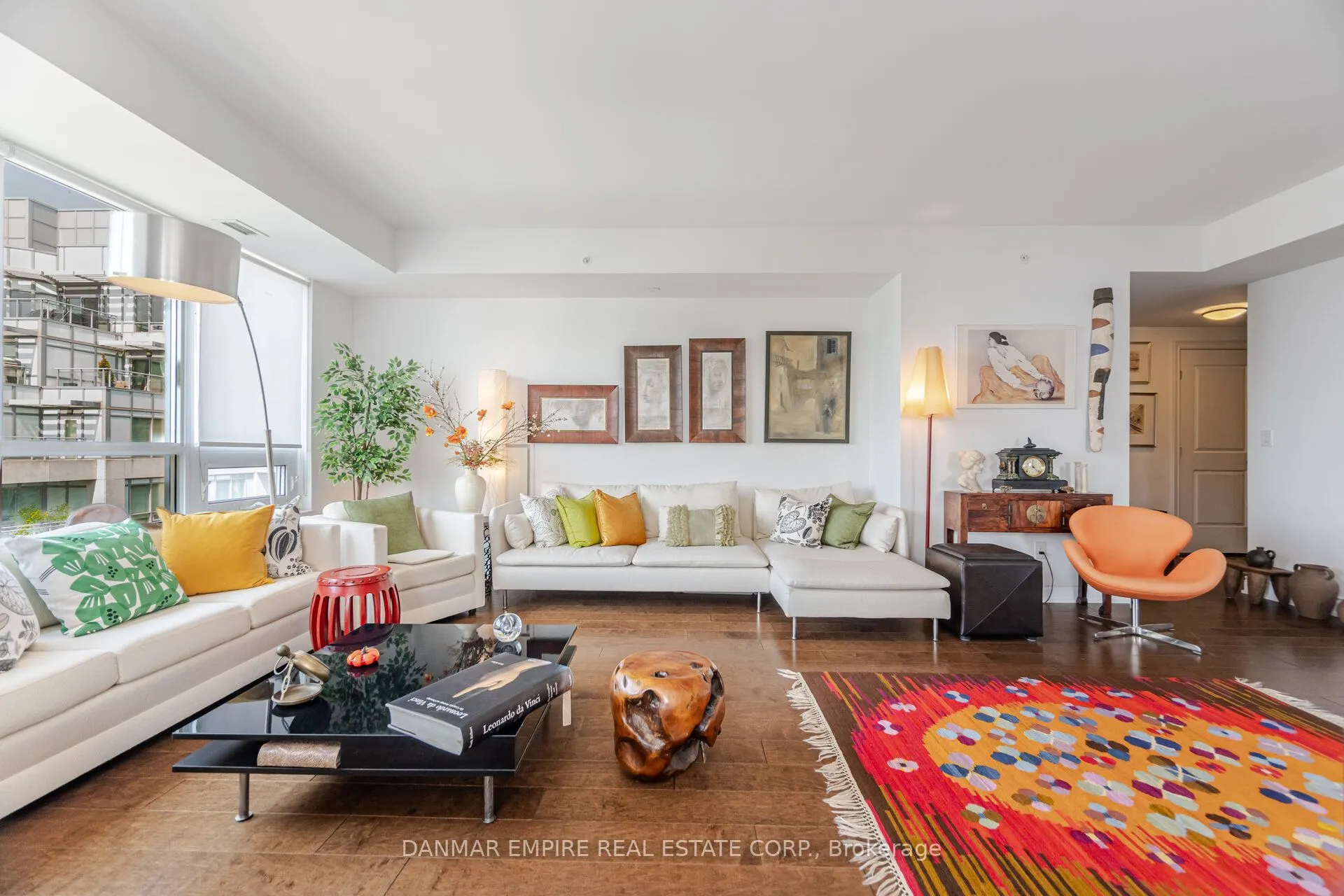 3500 Lakeshore Road, #604