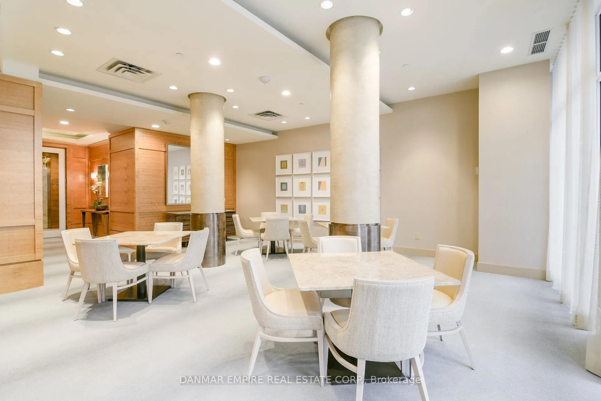 3500 Lakeshore Road, #604