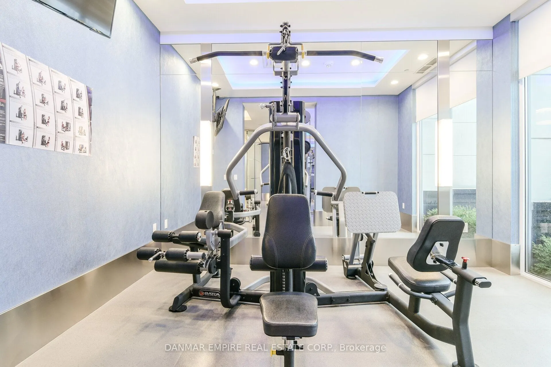 3500 Lakeshore Road, #604