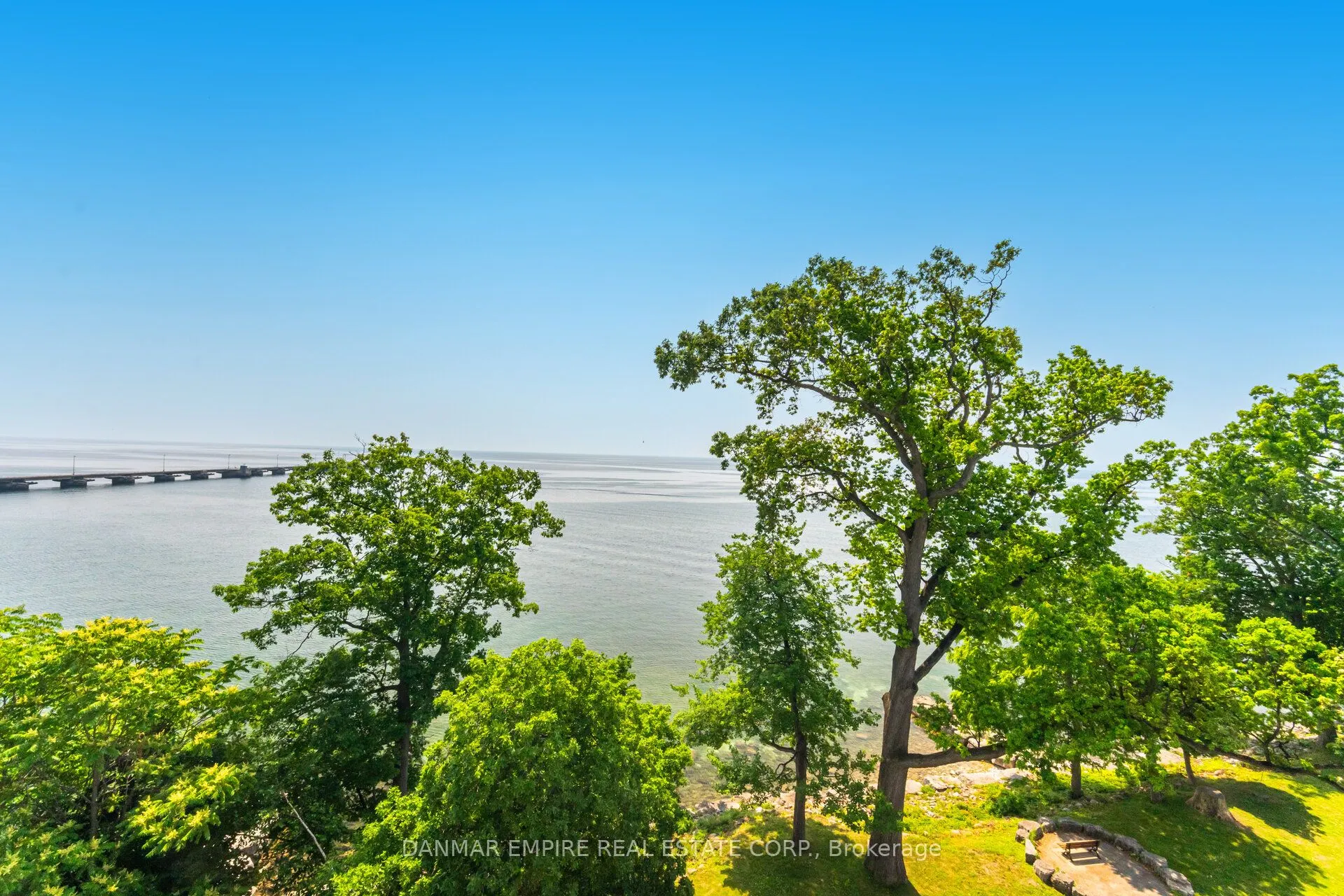 3500 Lakeshore Road, #604