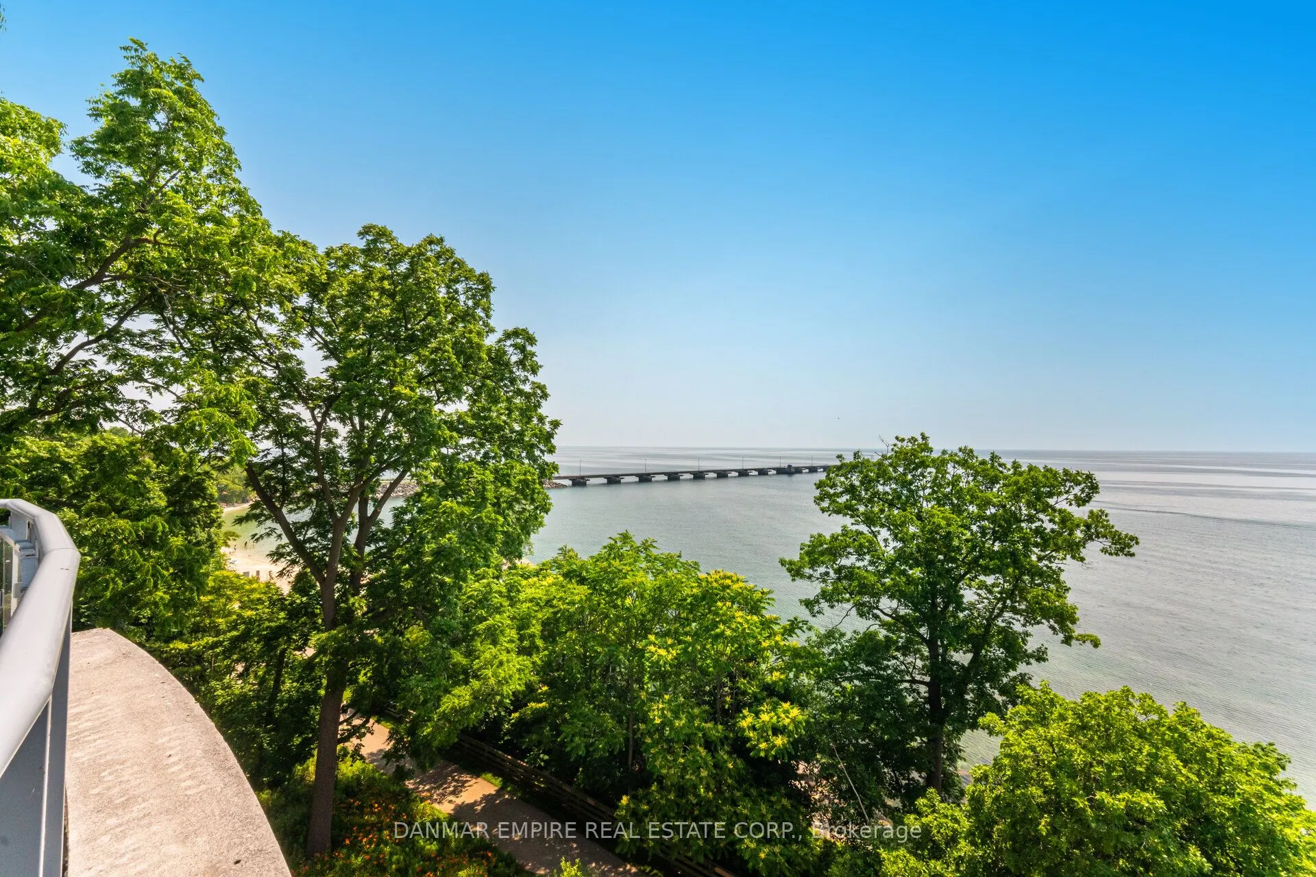 3500 Lakeshore Road, #604