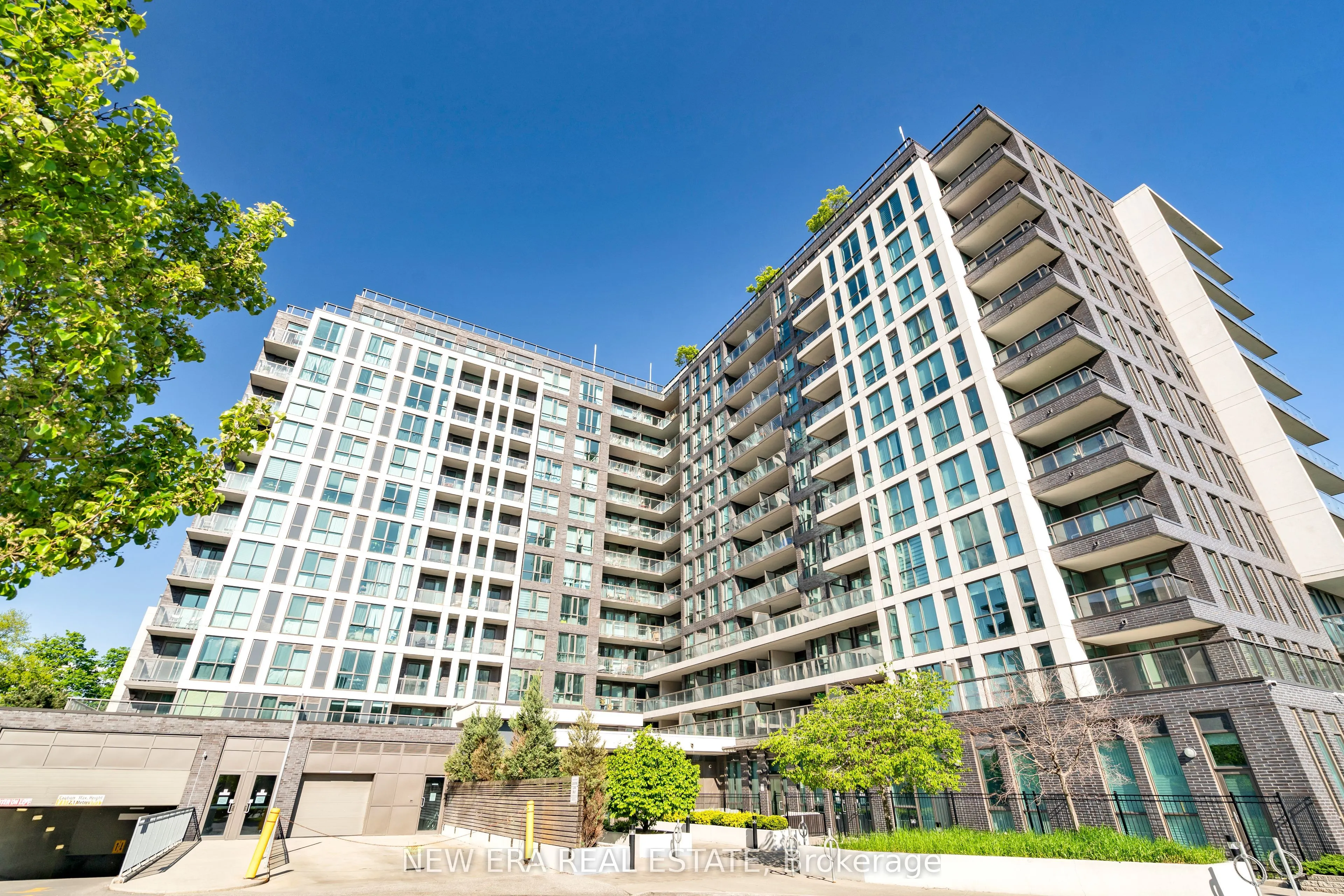 80 Esther Lorrie Drive, #204