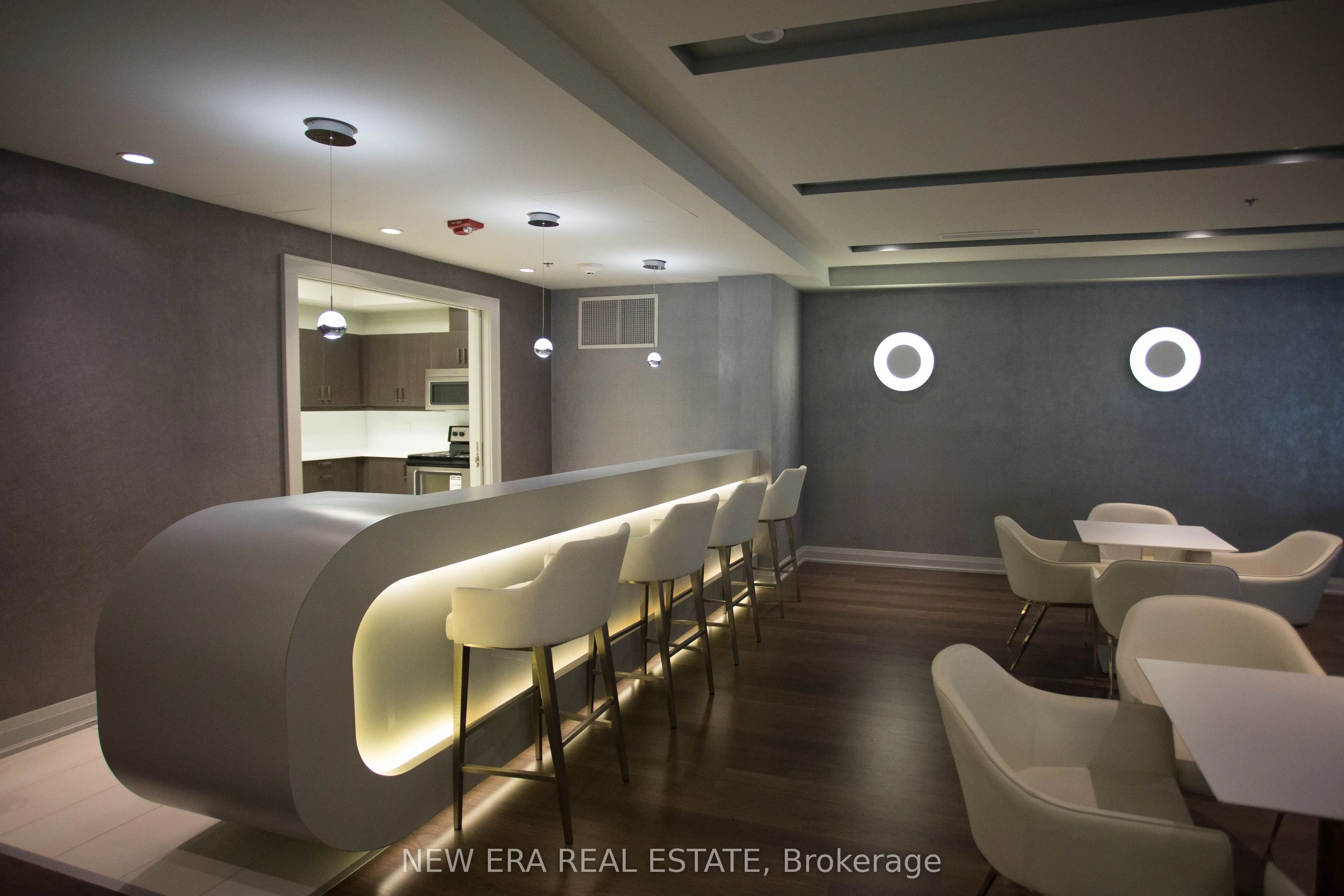 80 Esther Lorrie Drive, #204