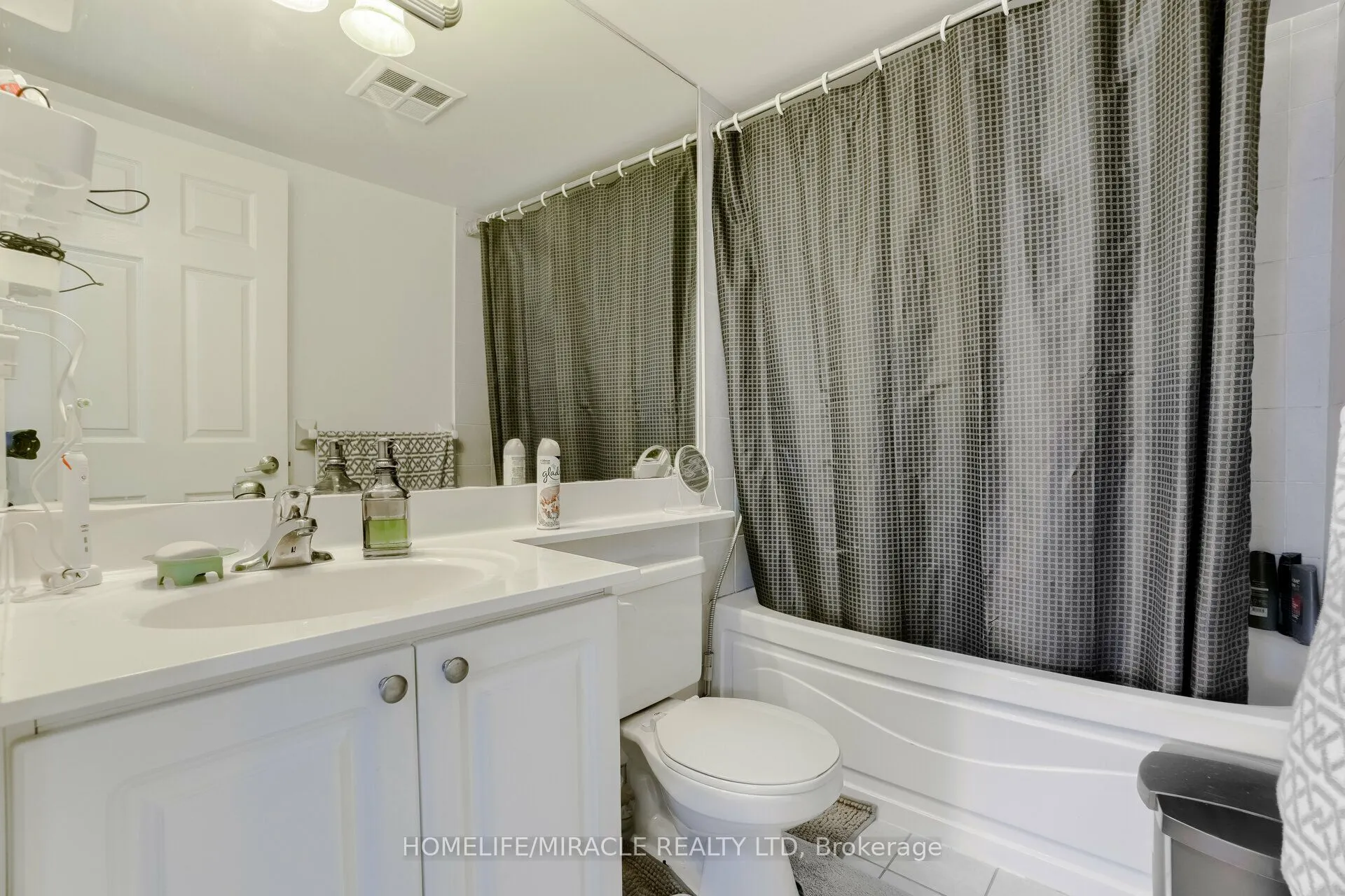 3880 Duke Of York Boulevard, #807