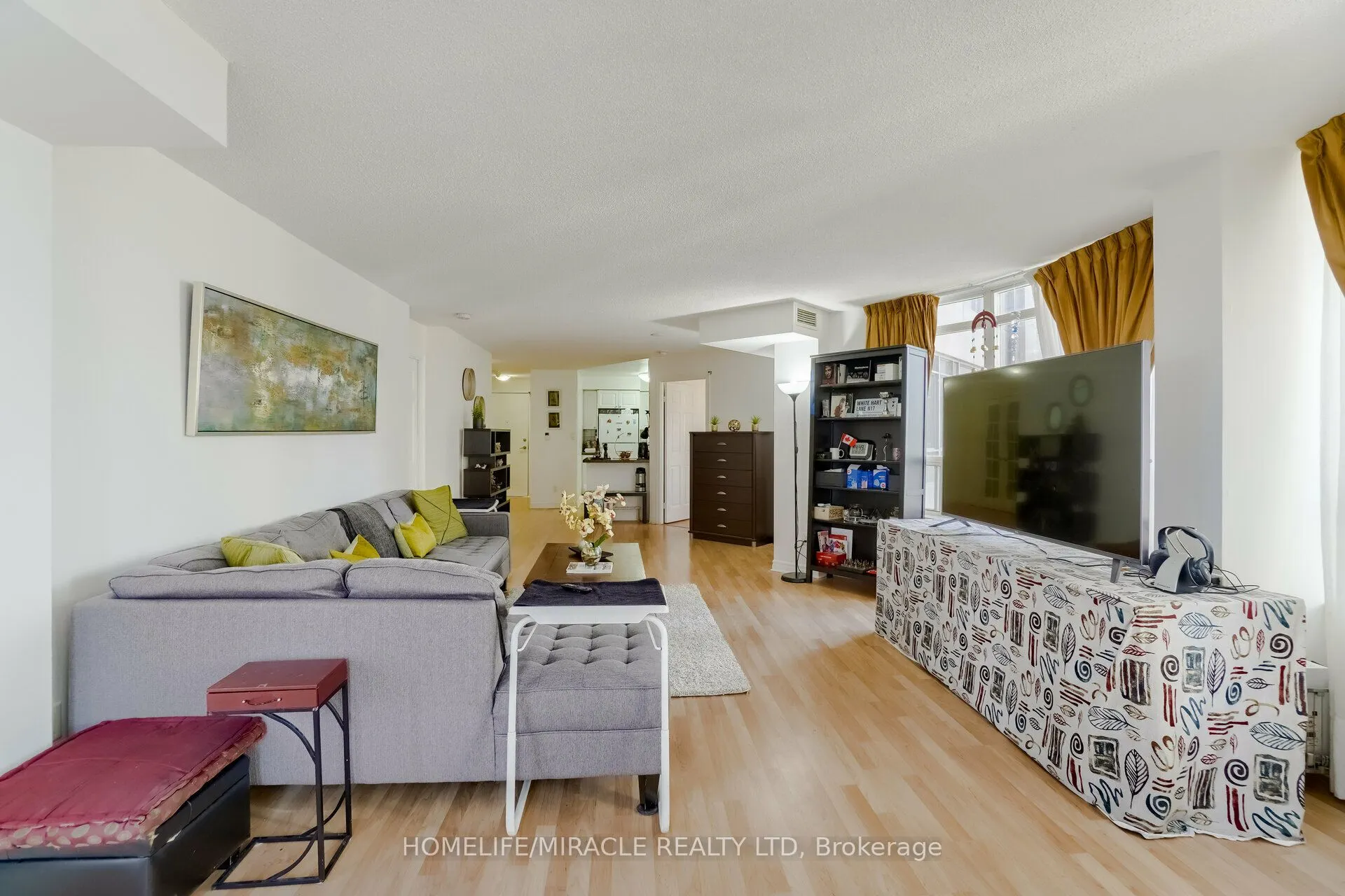 3880 Duke Of York Boulevard, #807