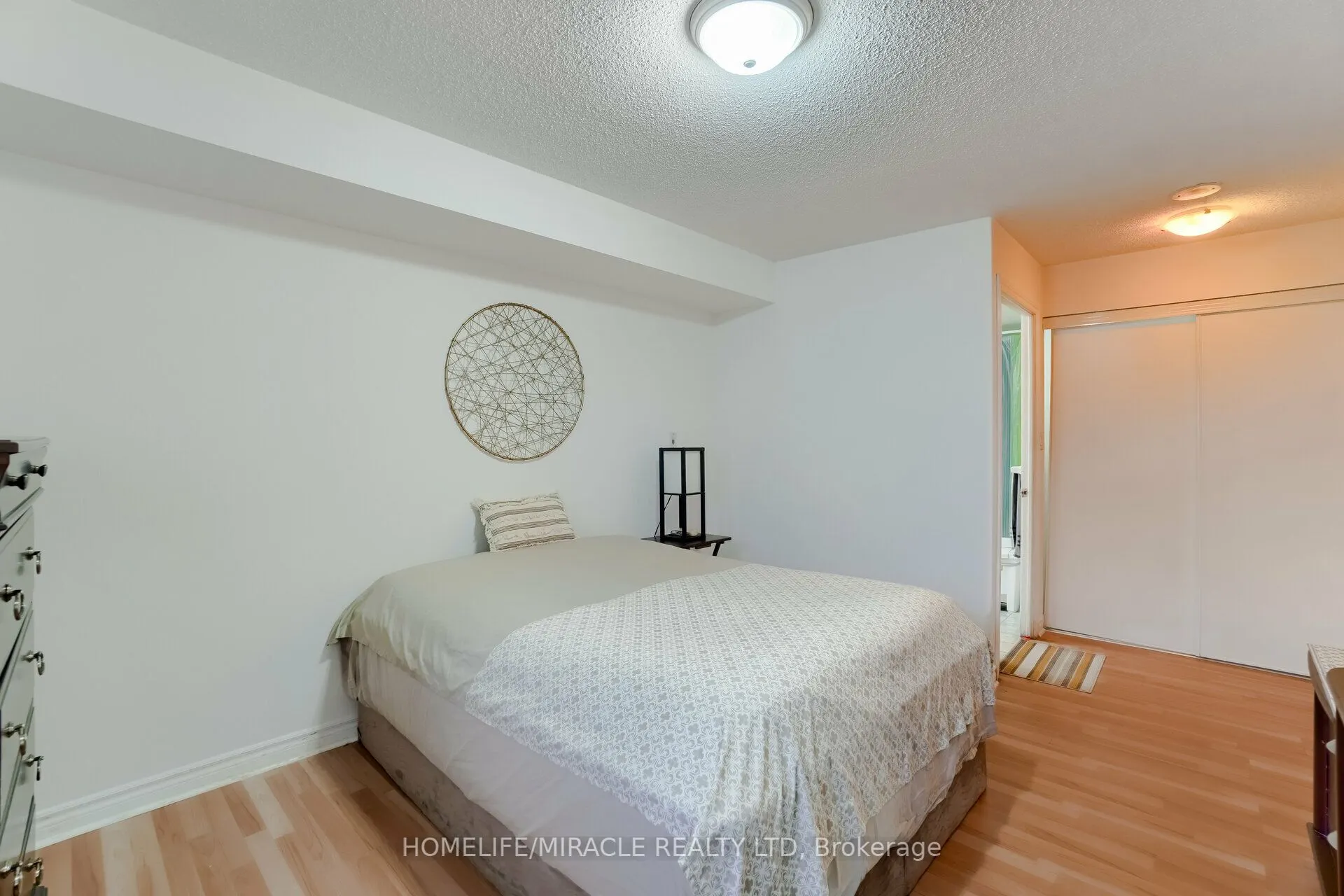 3880 Duke Of York Boulevard, #807