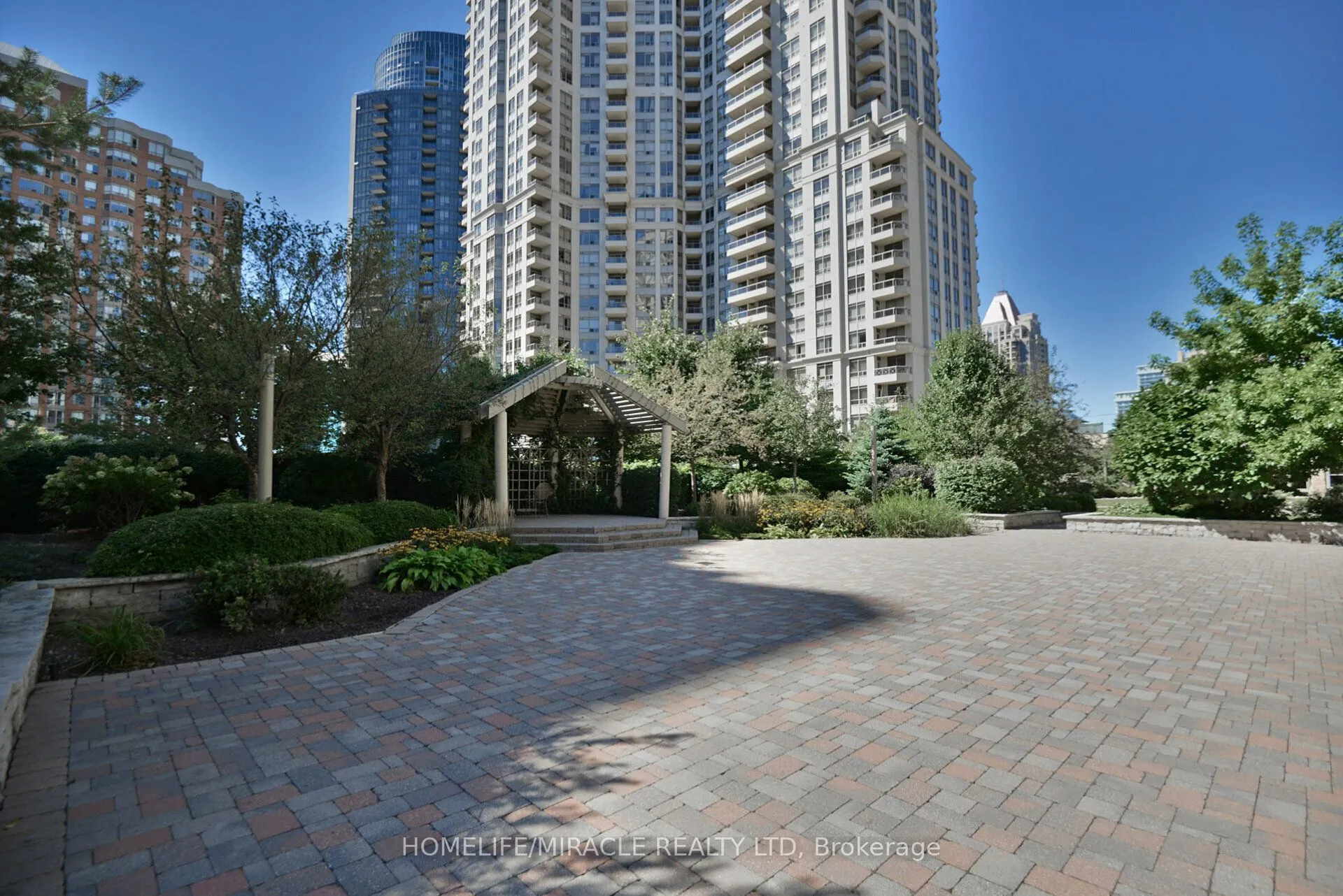 3880 Duke Of York Boulevard, #807