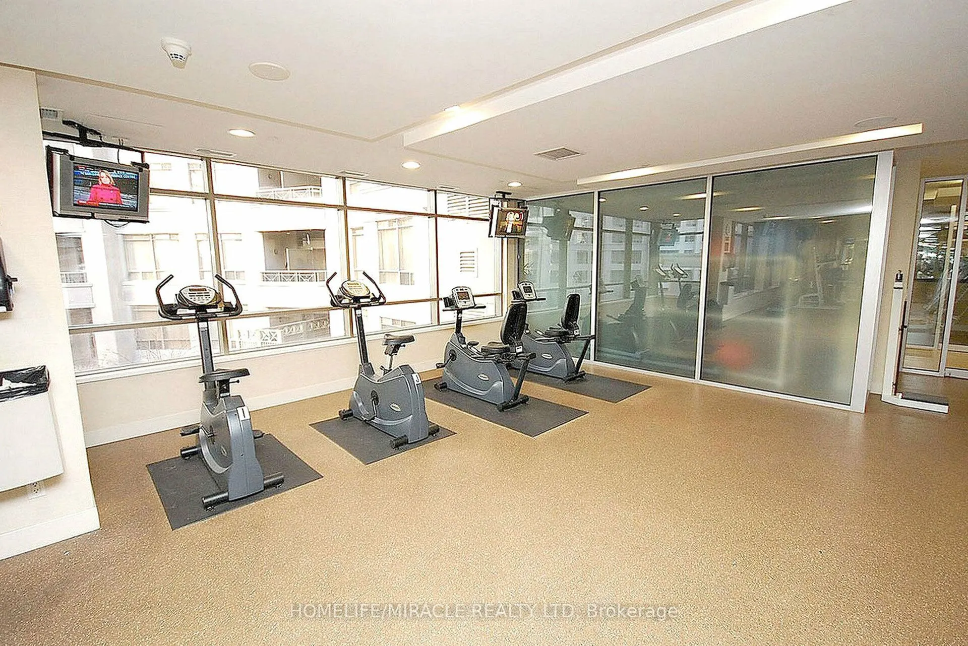 3880 Duke Of York Boulevard, #807