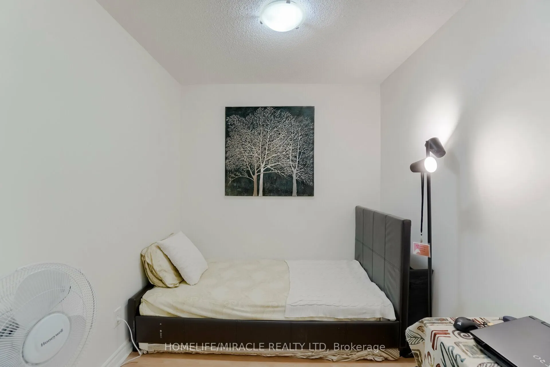 3880 Duke Of York Boulevard, #807