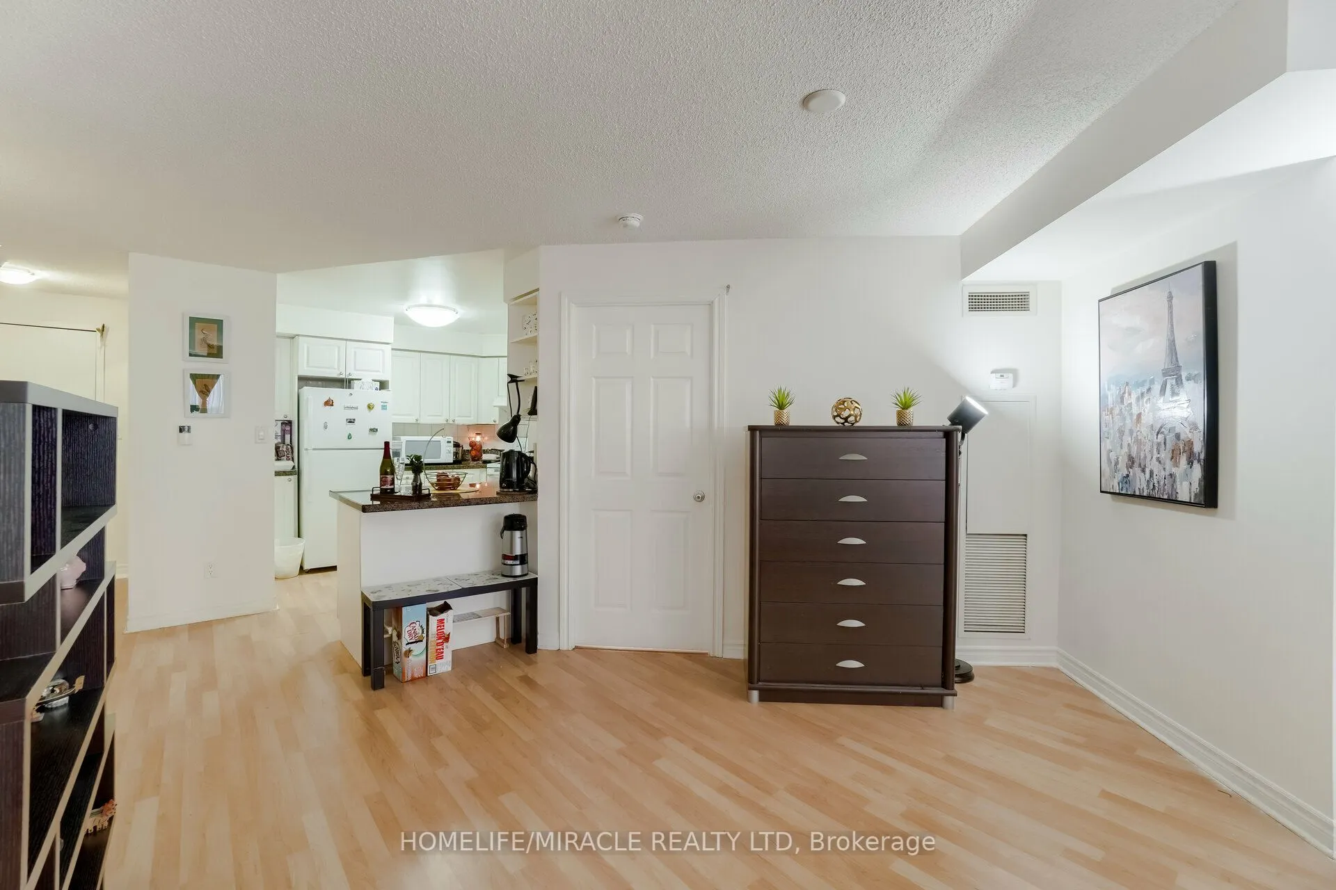 3880 Duke Of York Boulevard, #807