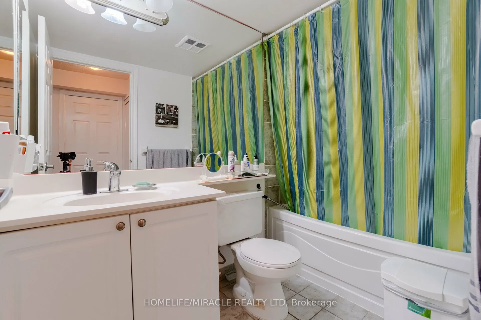 3880 Duke Of York Boulevard, #807