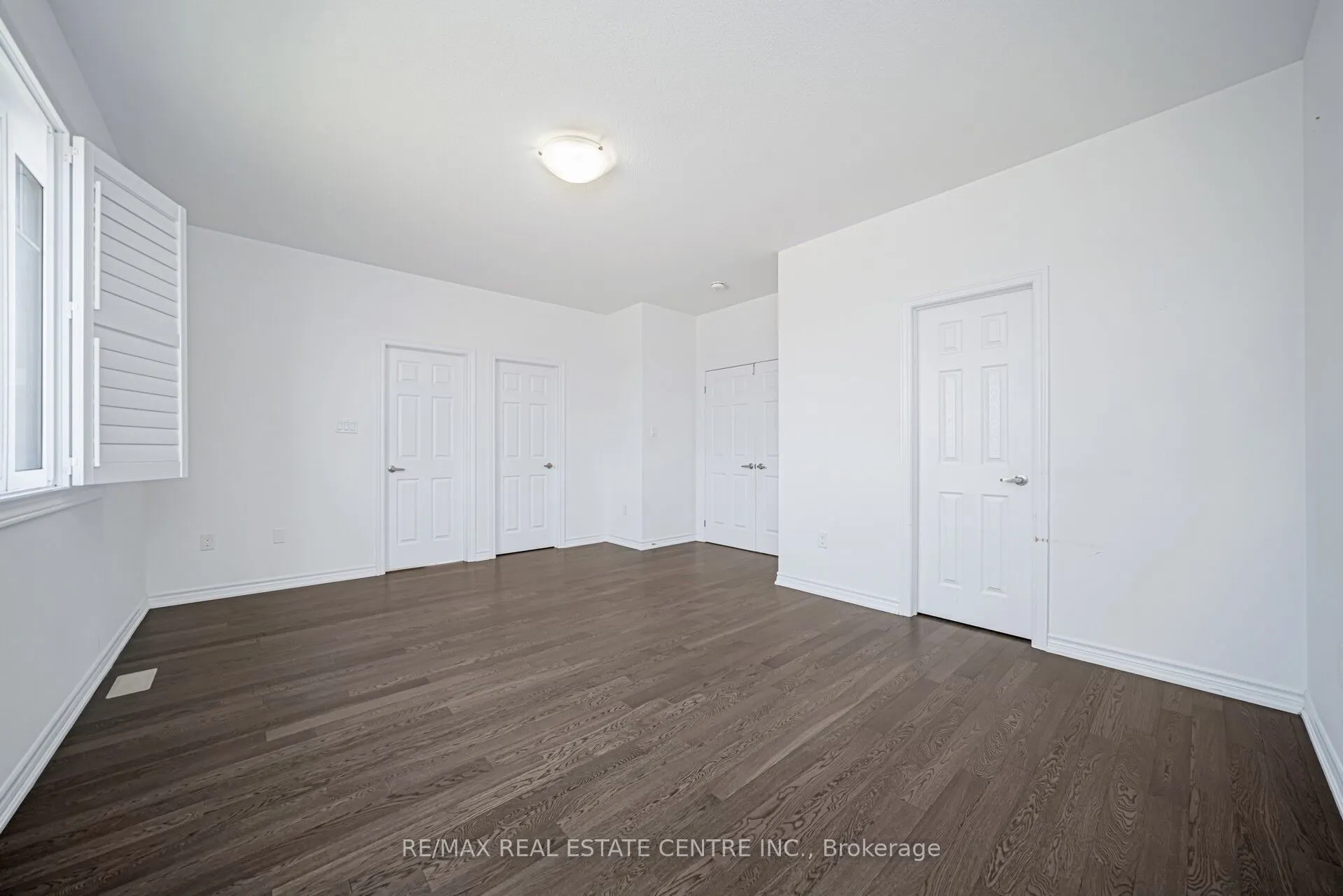 14 Moorhart Crescent
