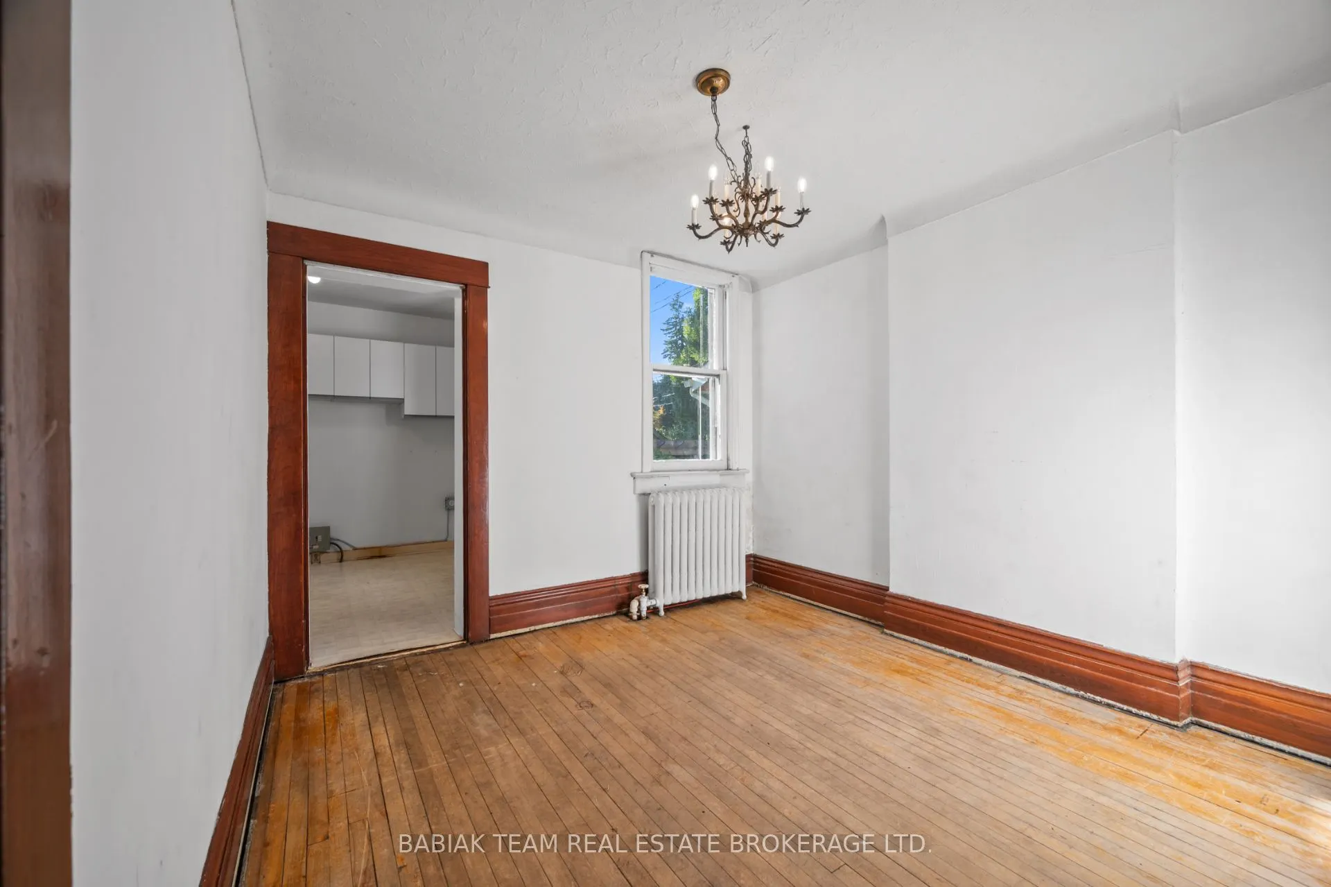 310 Sunnyside Avenue