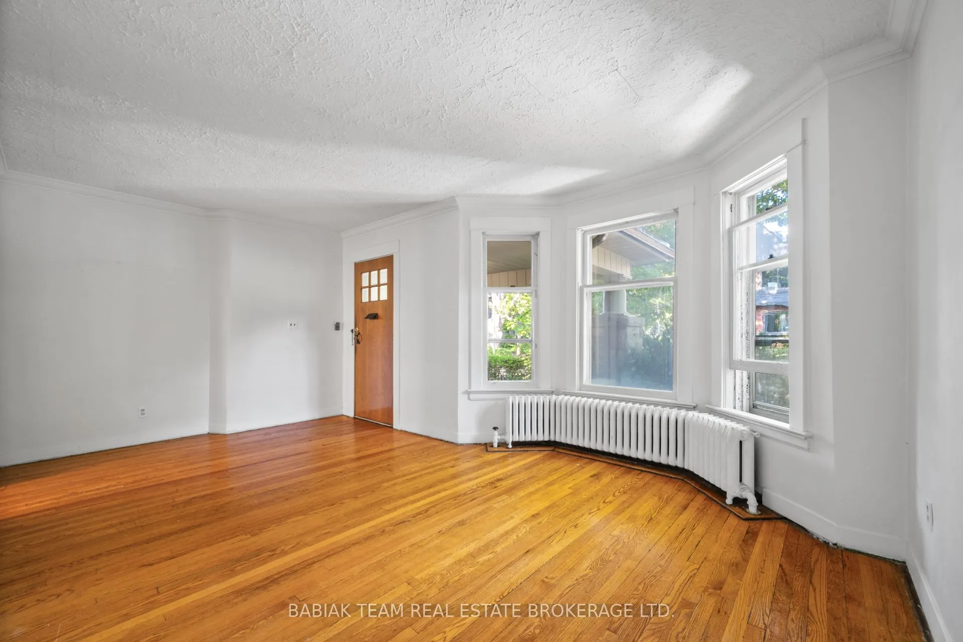 310 Sunnyside Avenue