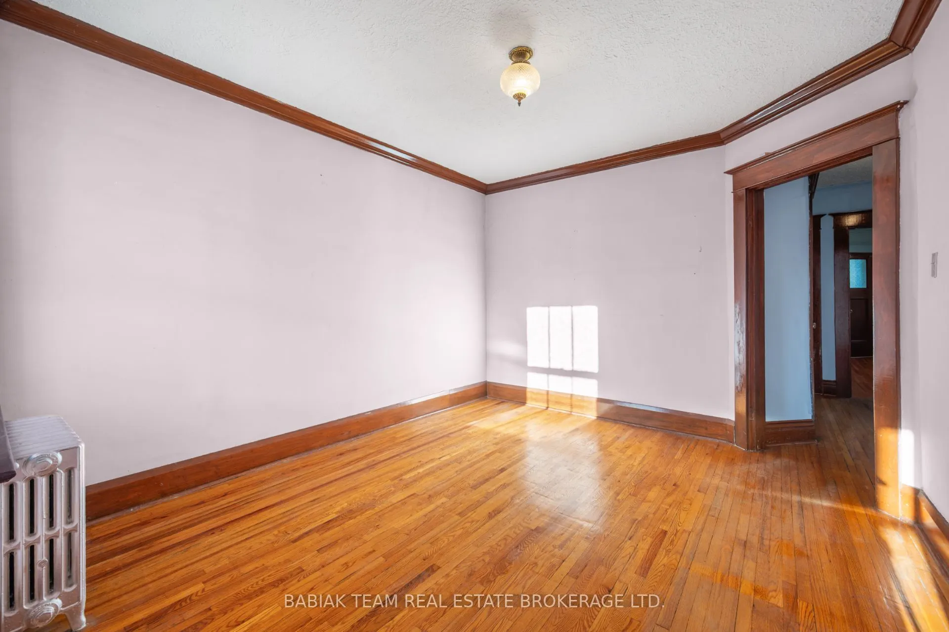 310 Sunnyside Avenue