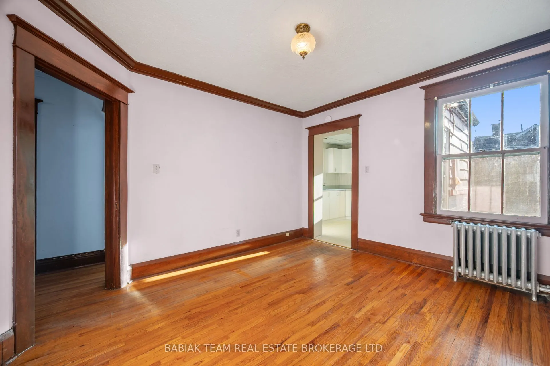 310 Sunnyside Avenue