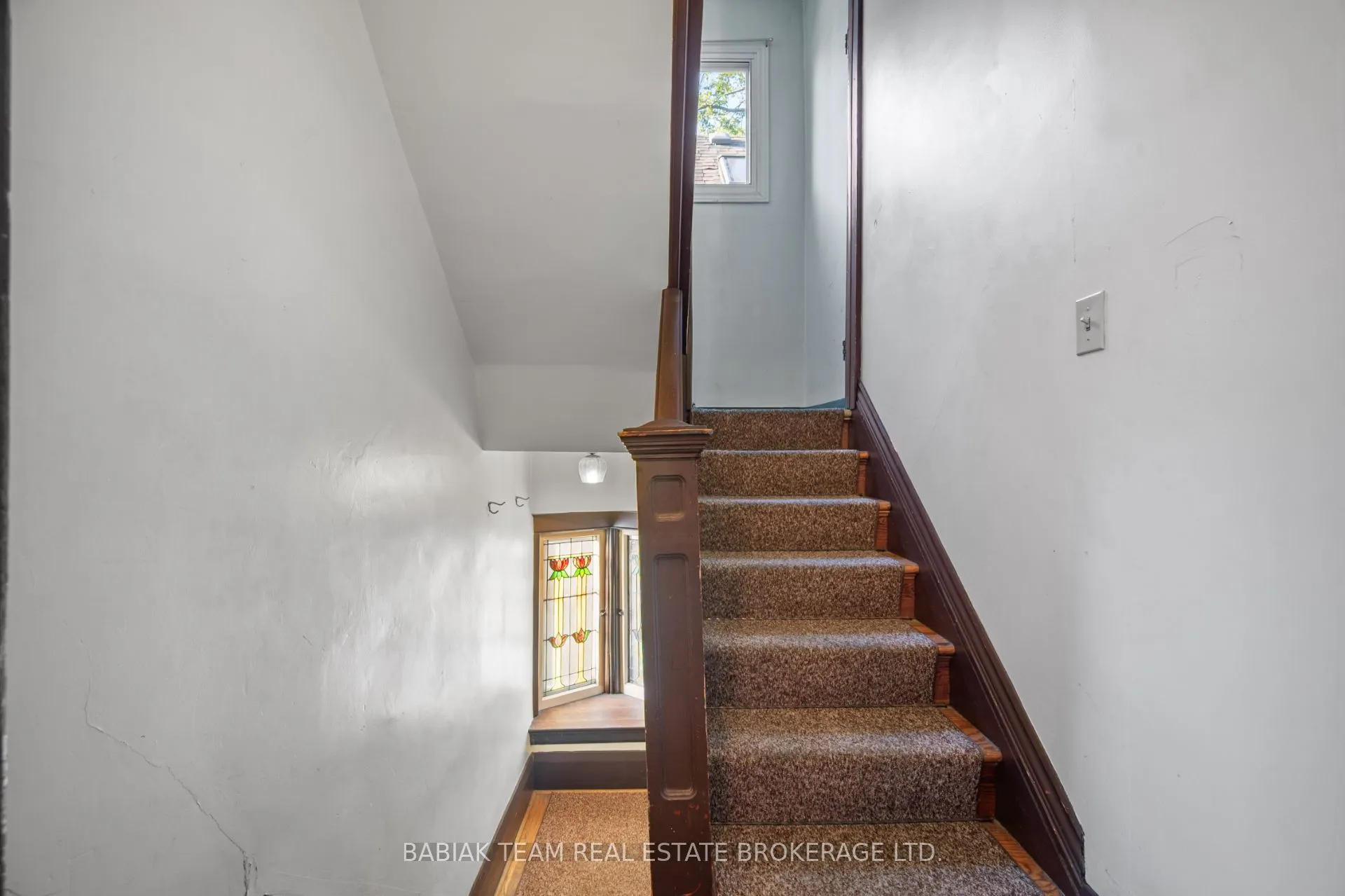 310 Sunnyside Avenue