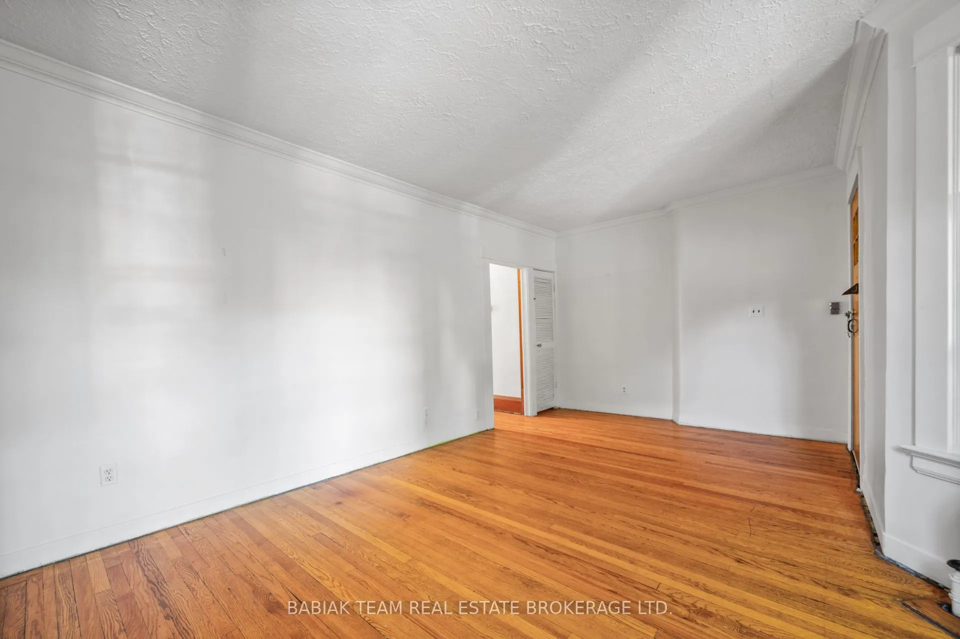310 Sunnyside Avenue