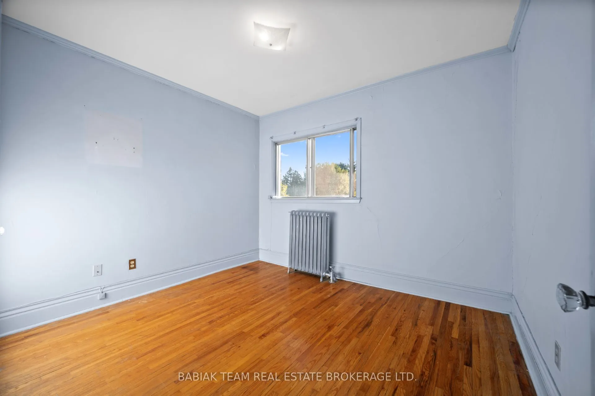 310 Sunnyside Avenue