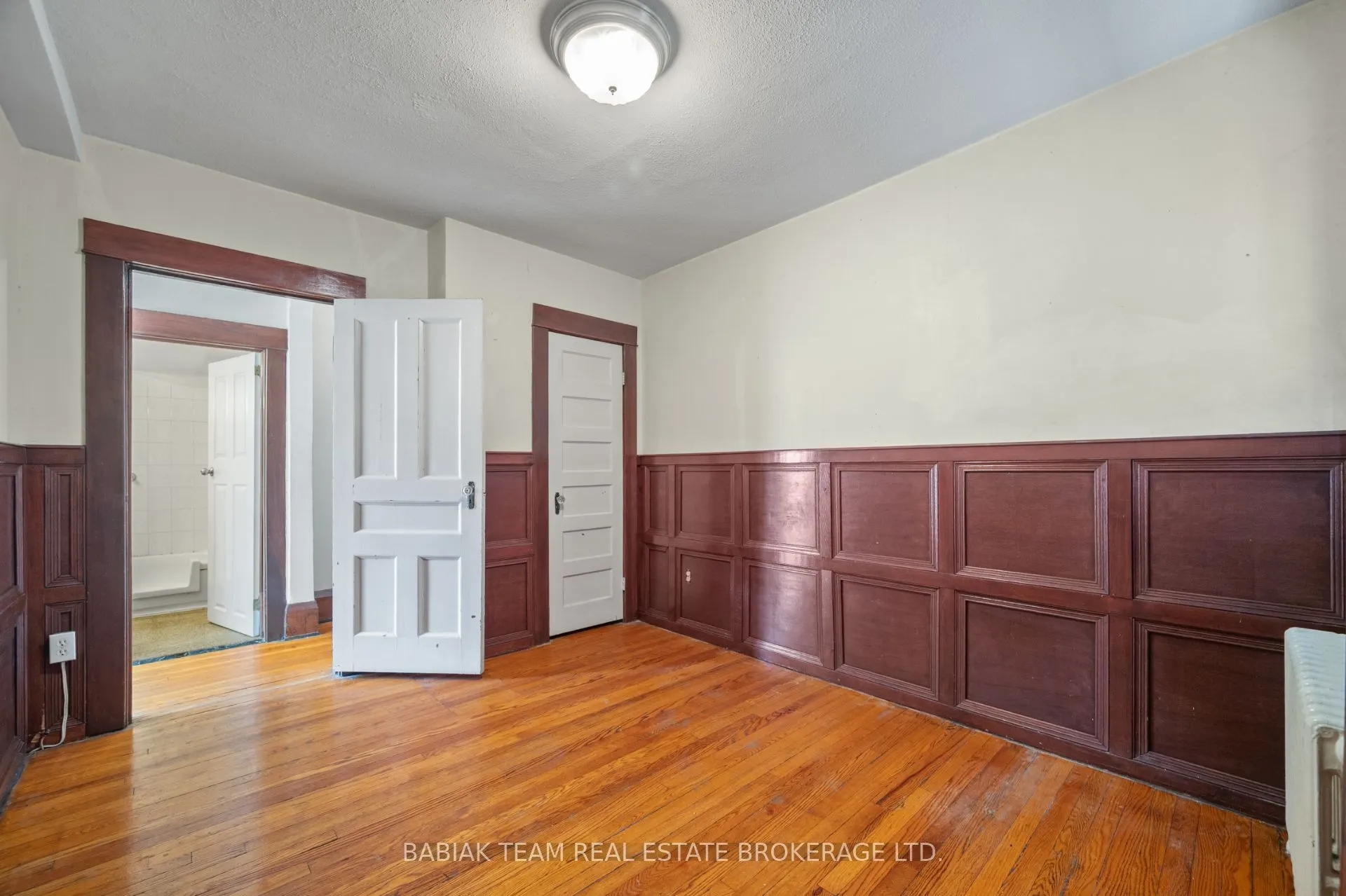 310 Sunnyside Avenue