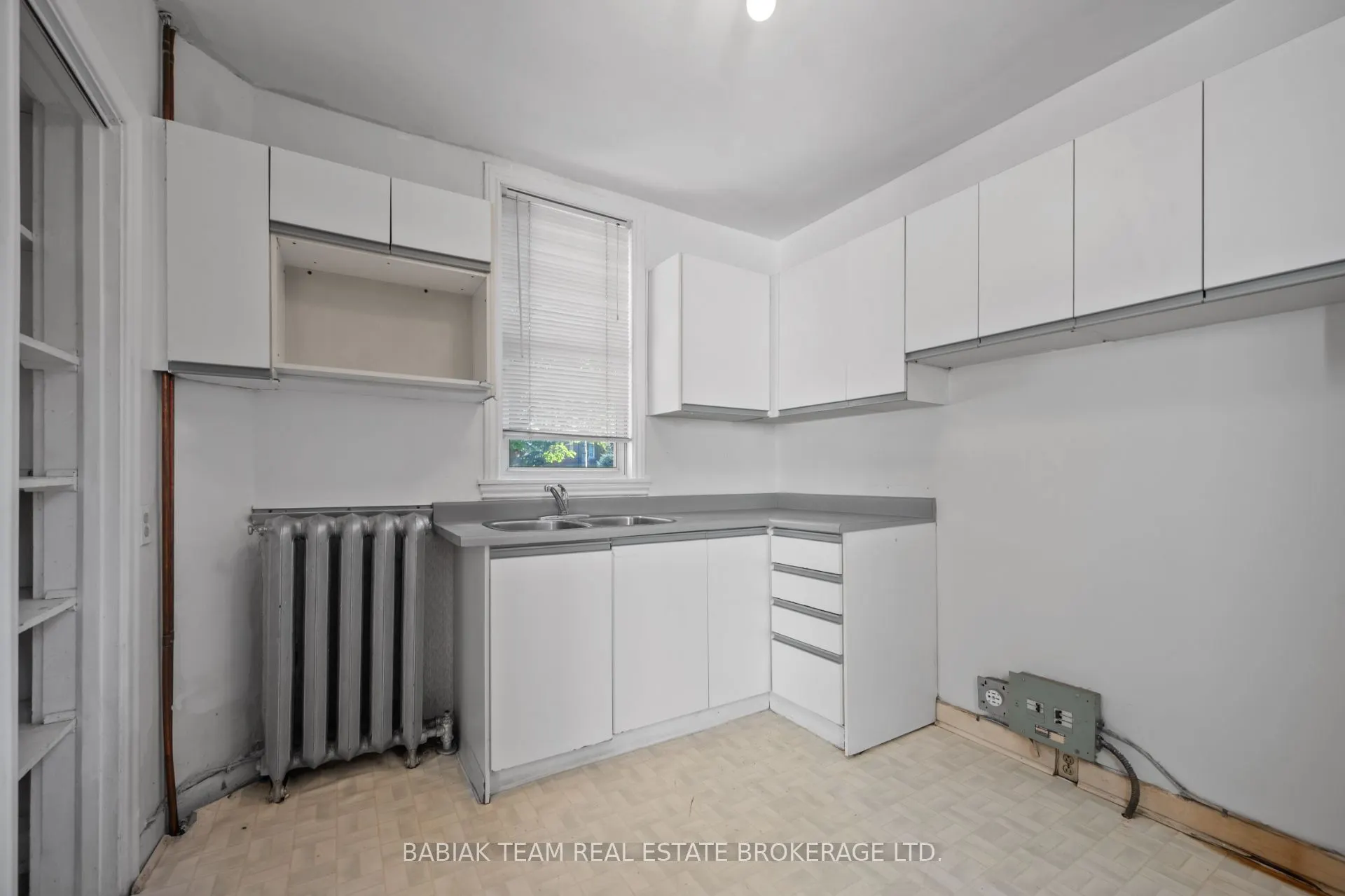 310 Sunnyside Avenue