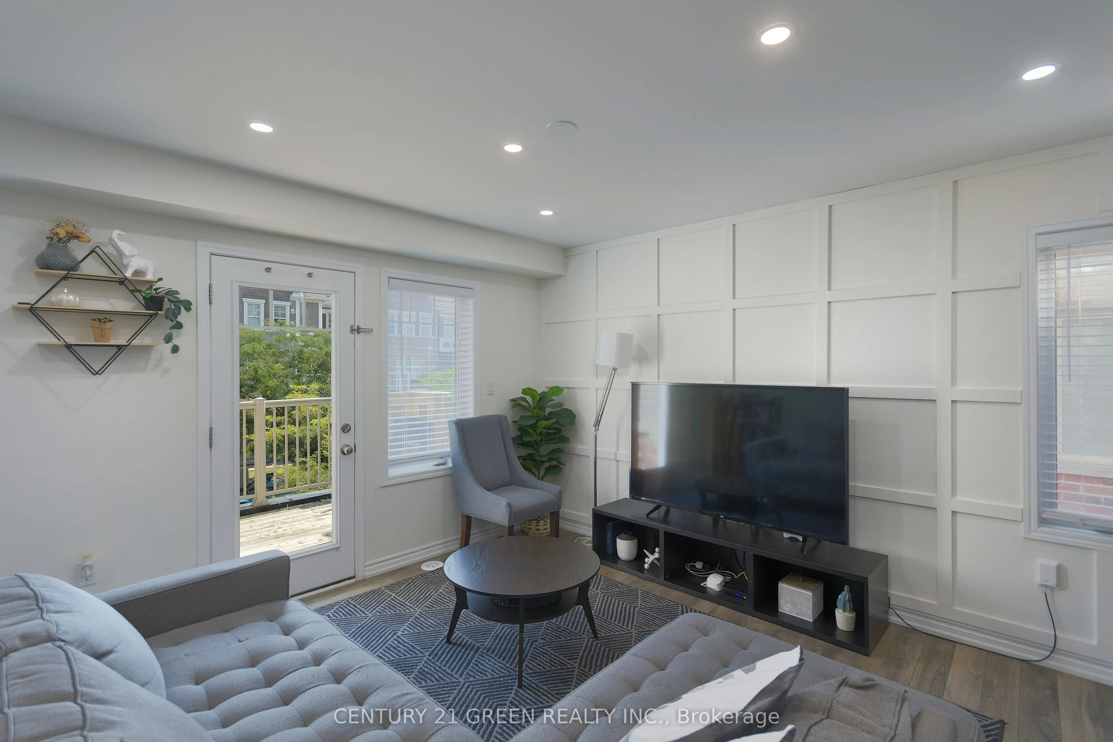 526 Allport Gate