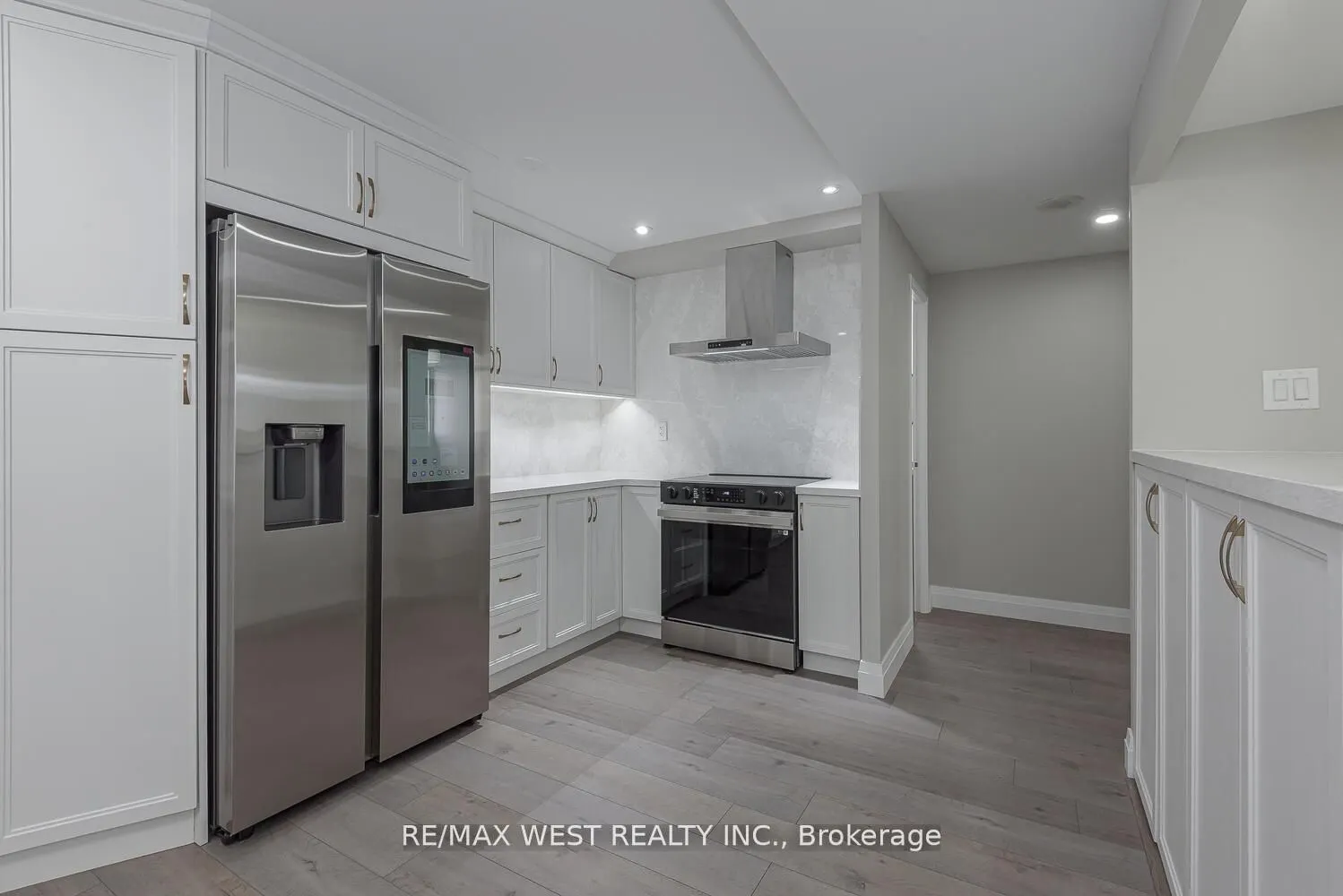 820 Burnhamthorpe Road, #1104
