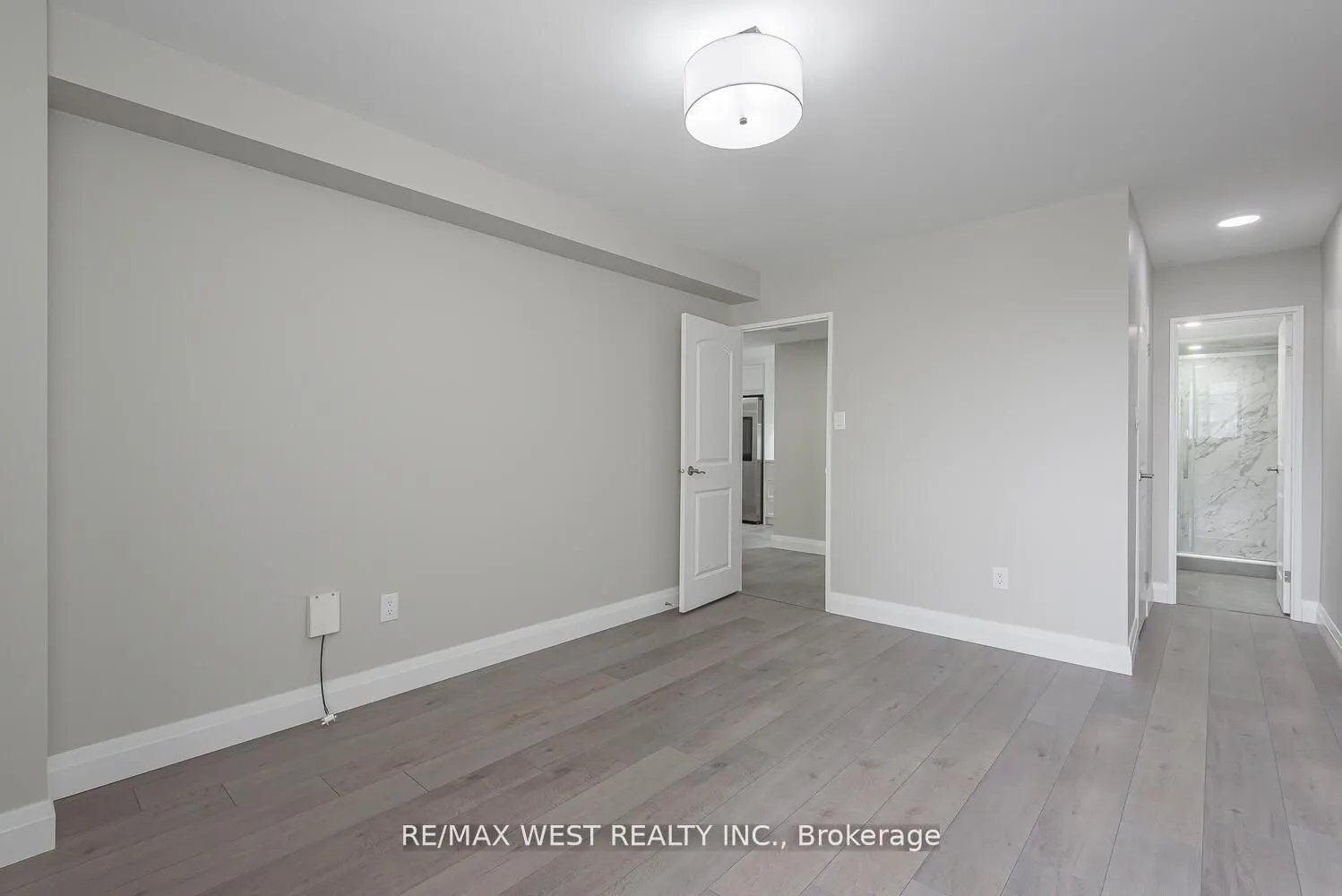 820 Burnhamthorpe Road, #1104