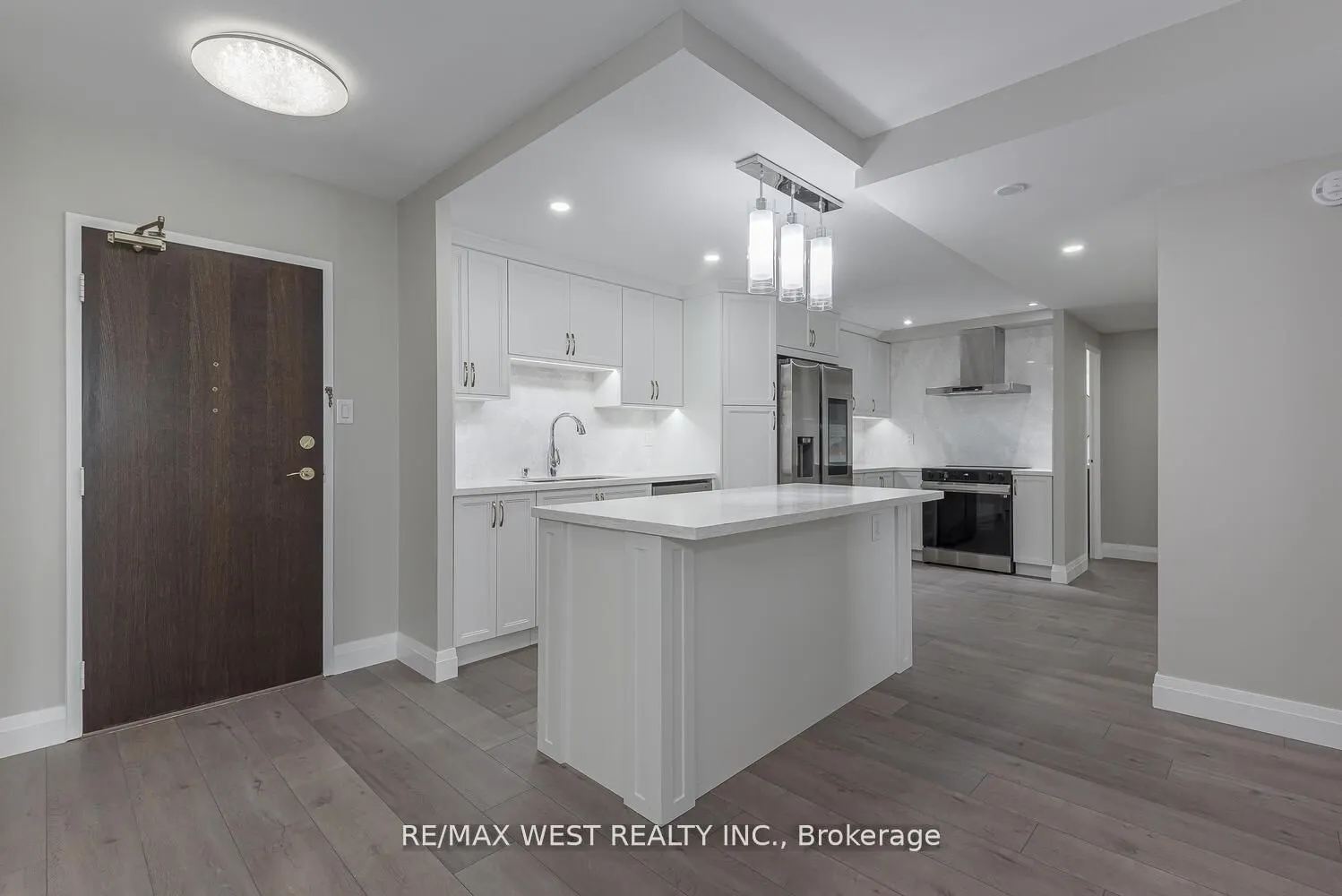 820 Burnhamthorpe Road, #1104