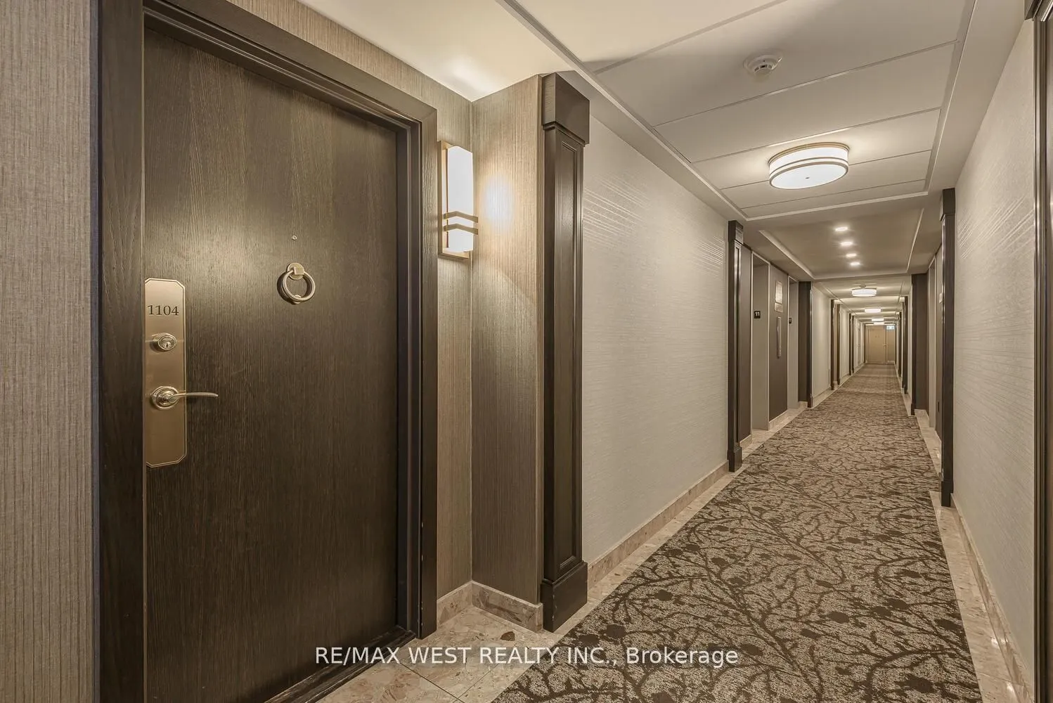 820 Burnhamthorpe Road, #1104