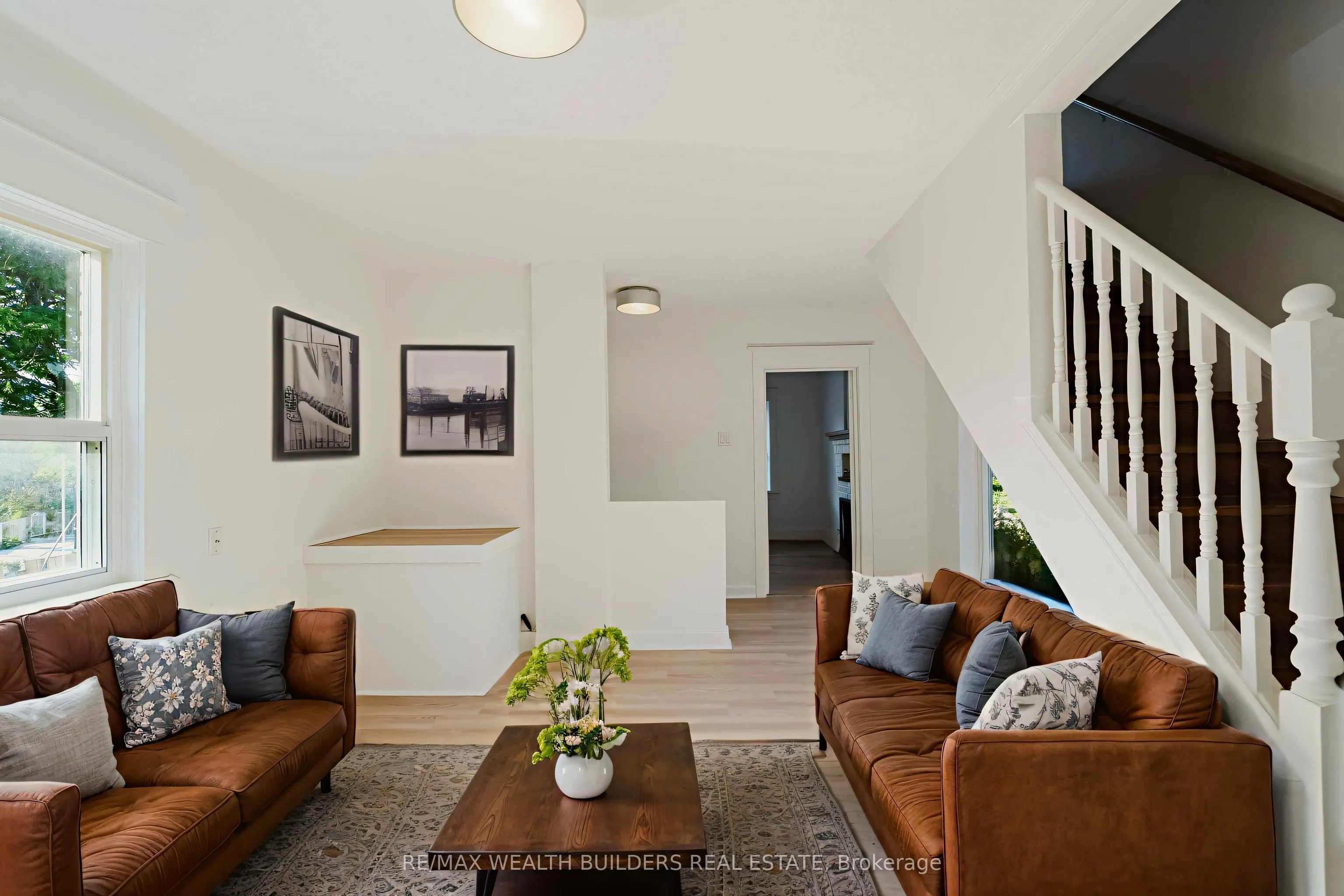 4 GREENLAW Avenue