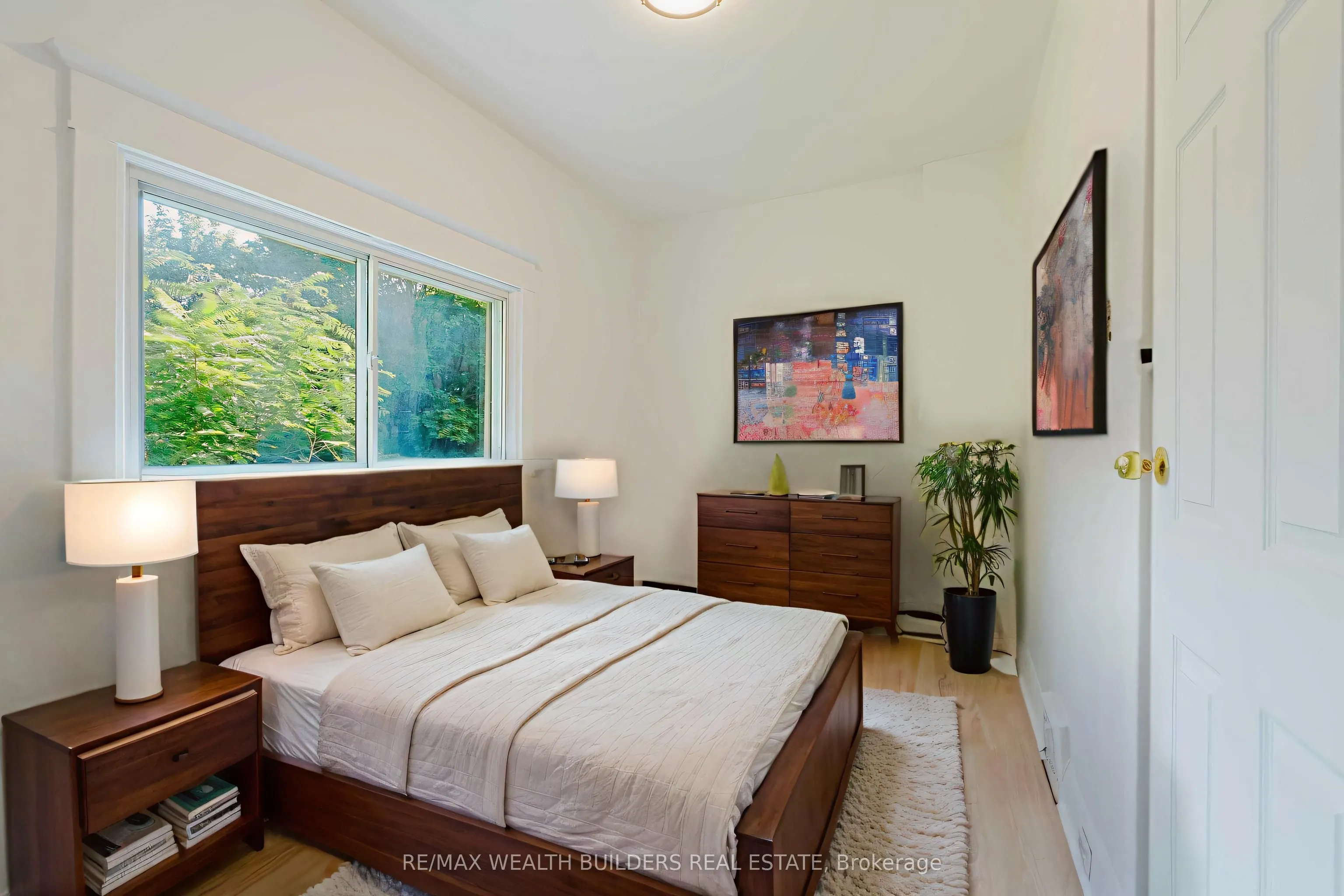 4 GREENLAW Avenue