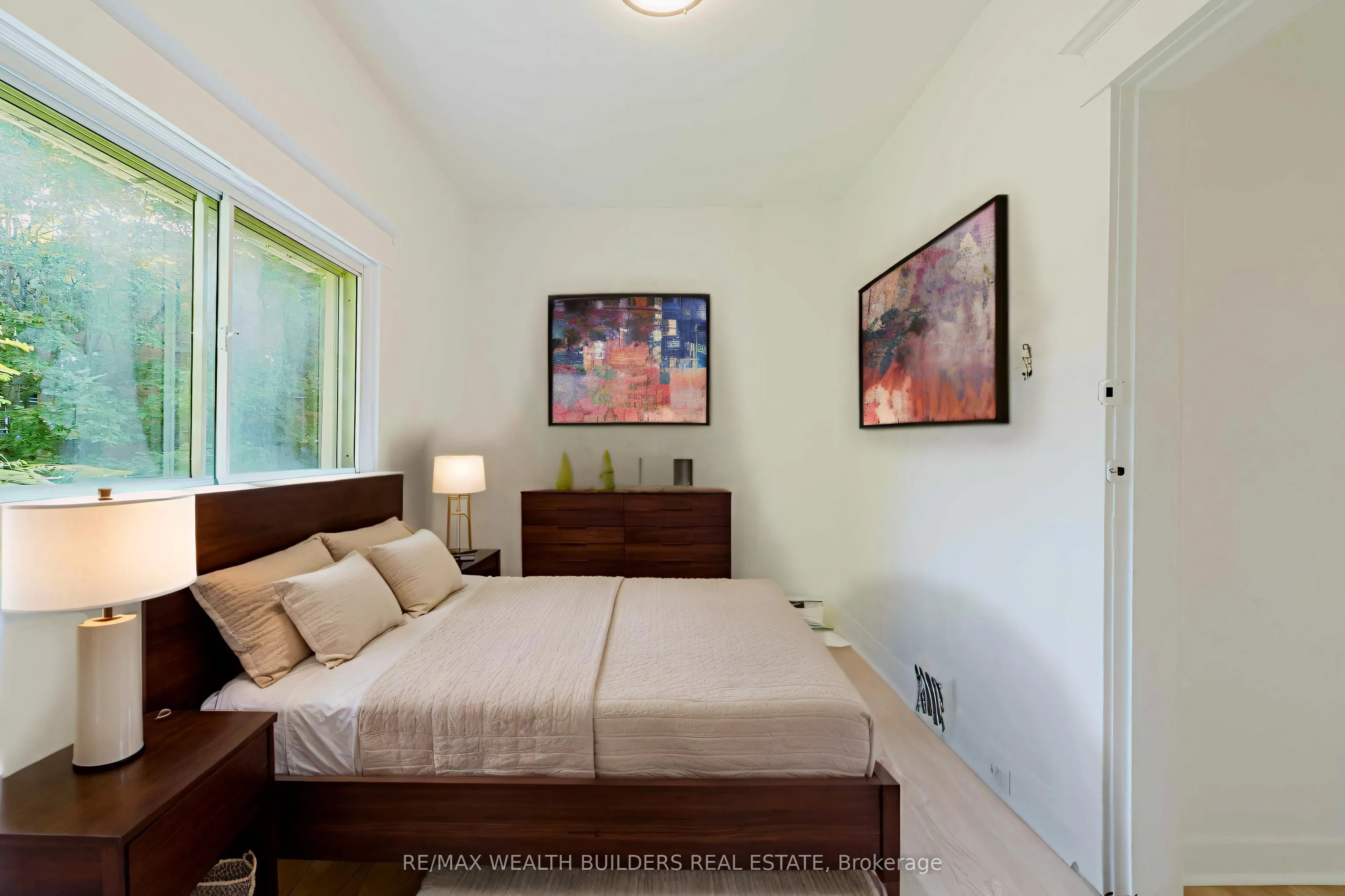 4 GREENLAW Avenue
