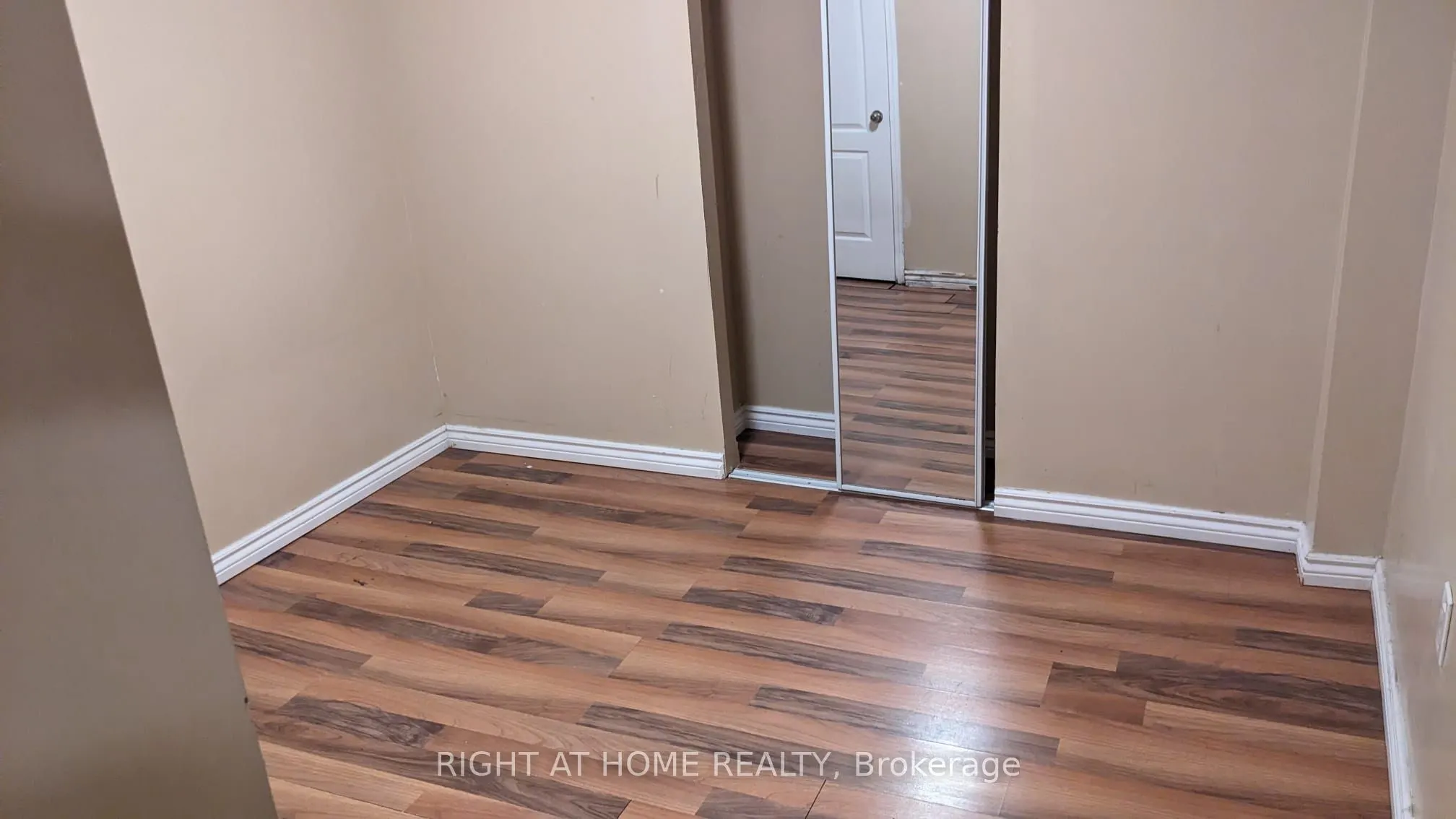 3470 Crimson King Circle