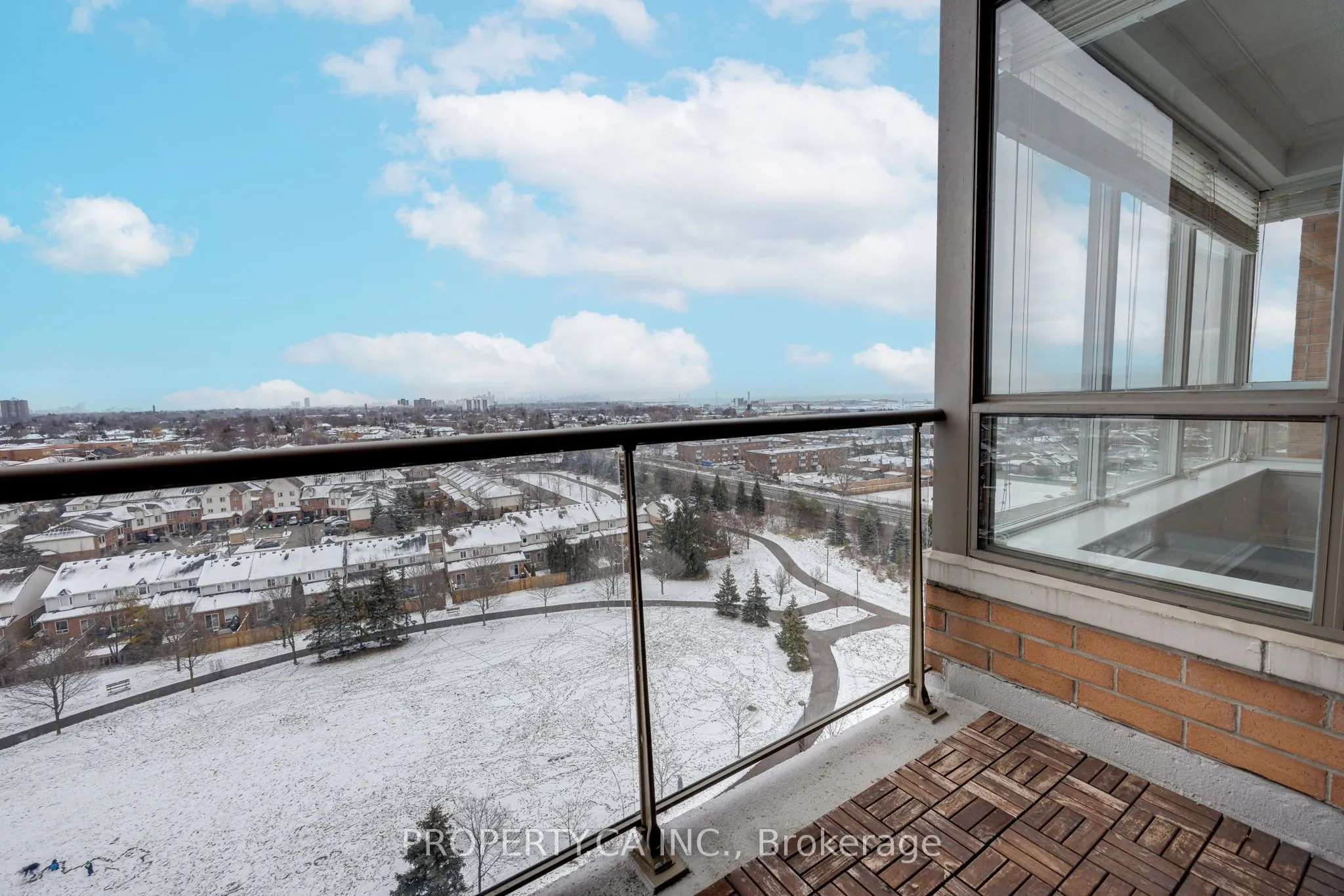 1140 Parkwest Place, #1208